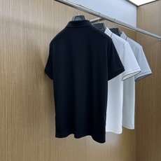 新品 ZZ 🔥🔥春夏新品细纹珠地商务Polo,极简的衣身造型!顶级针织棉质混纺质地 整体的触感极为舒适, 新品 ZZ 🔥🔥春夏新品细纹珠地商务Polo,极简的衣身造型!顶级针织棉质混纺质地 整体的触感极为舒适,