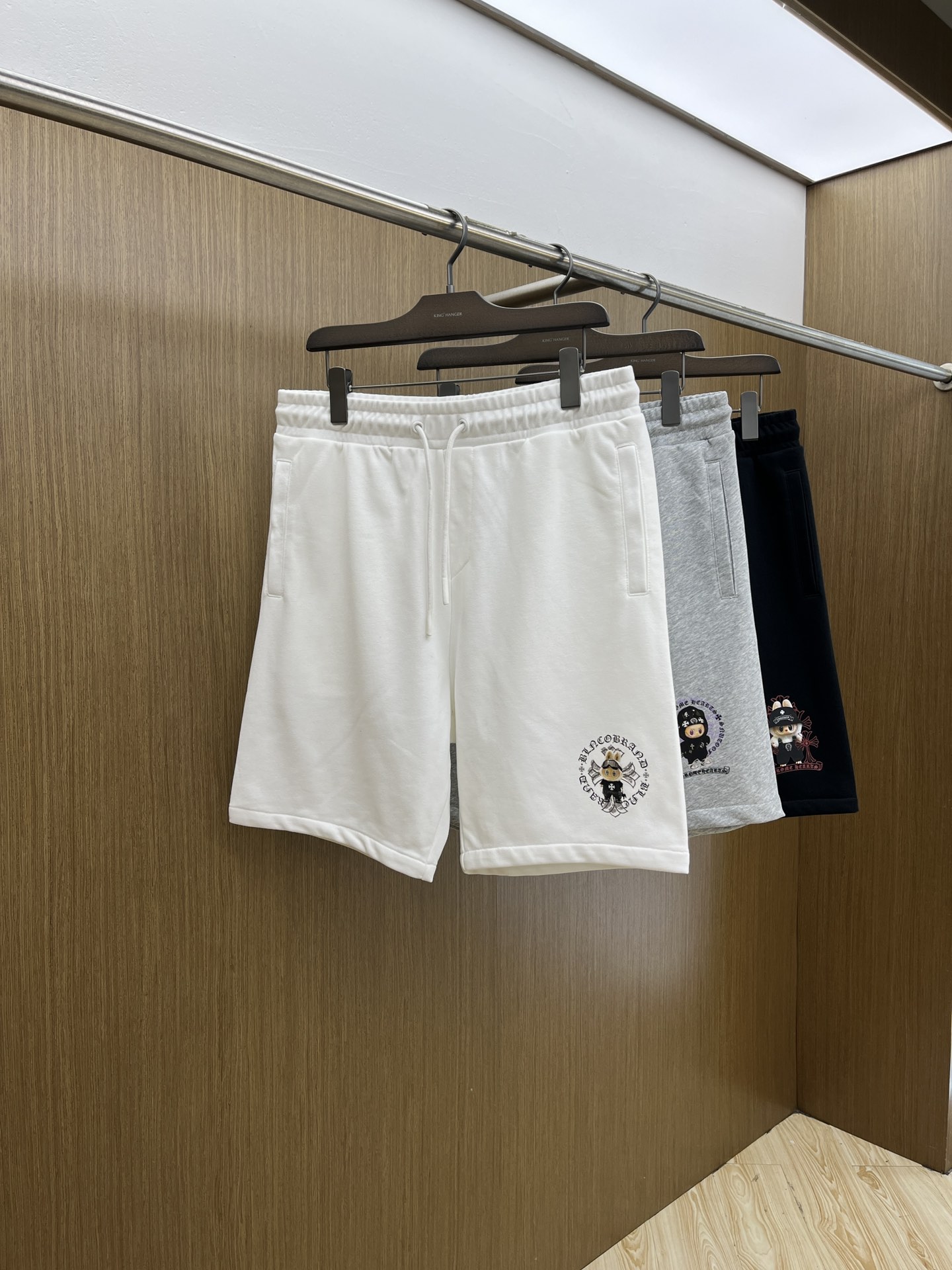 “New Summer Men’s Leisure Shorts by P528CH: Custom Fabric, Comfortable Fit, Impeccable Details” - 图片 1