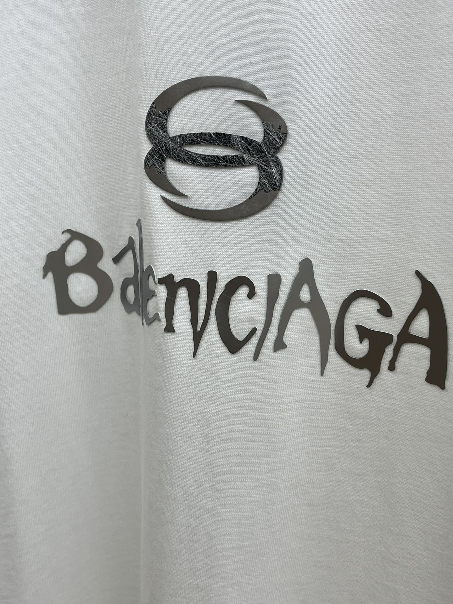 新款/套 BBG 🔥春夏最新款休闲短裤短袖套装，男女款👫 贸易公司渠道稀出，同步官网发售！基本每一季都会