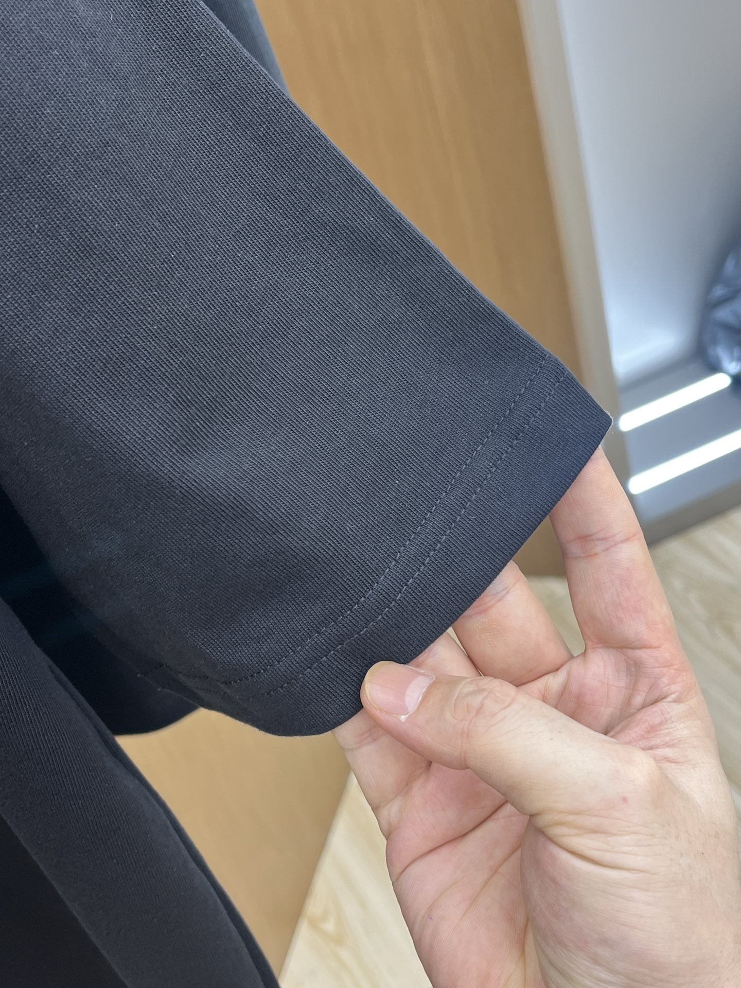 新款/套 CD 🔥春夏最新款休闲短裤短袖套装，男女款👫 贸易公司渠道稀出，同步官网发售！基本每一季都会有