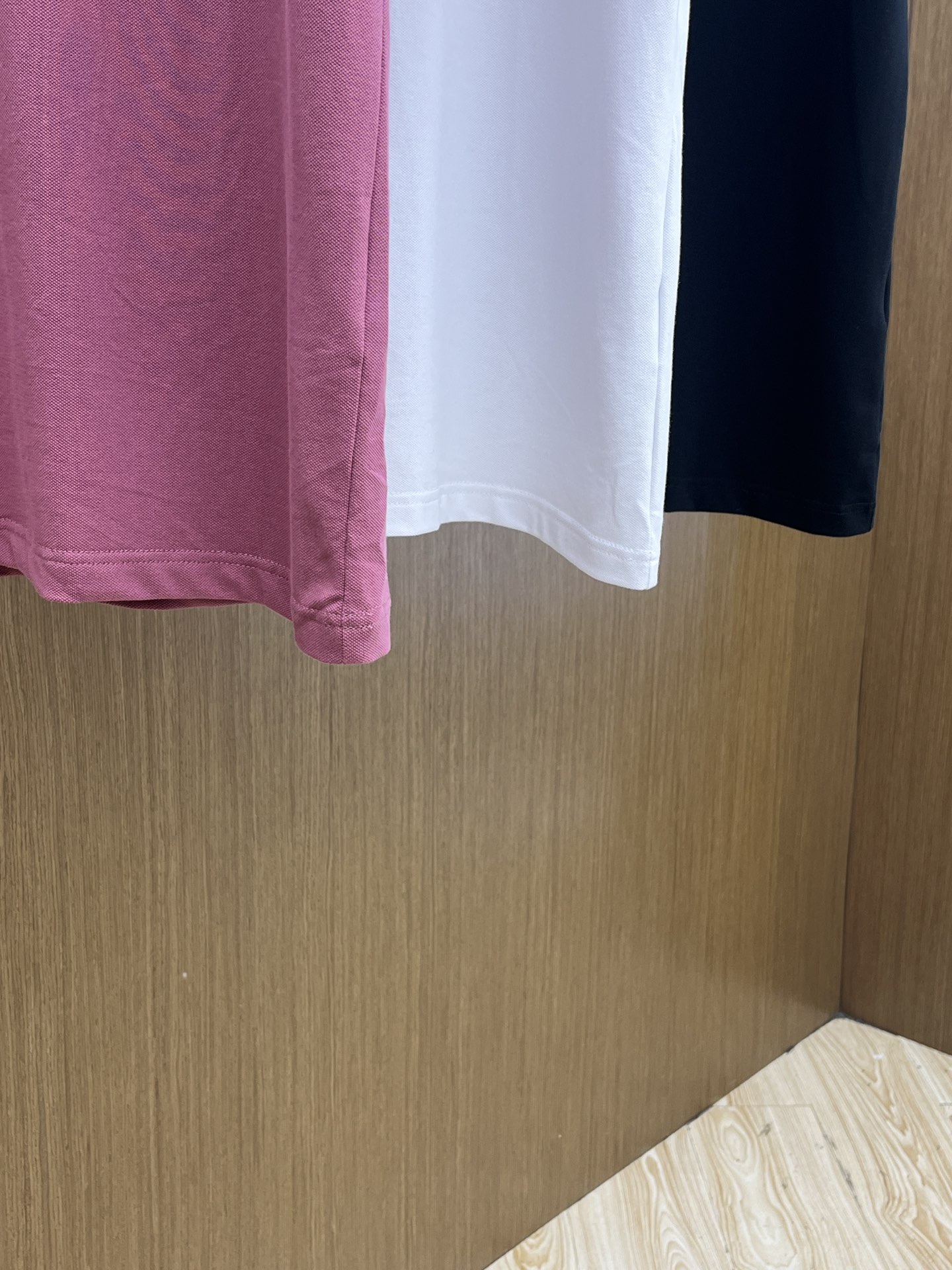 新款 Guc 🔥🔥春夏新款男士短袖Polo衫，品牌最新设计元素！既不单调也不复杂,恰到好处的展现品味！客