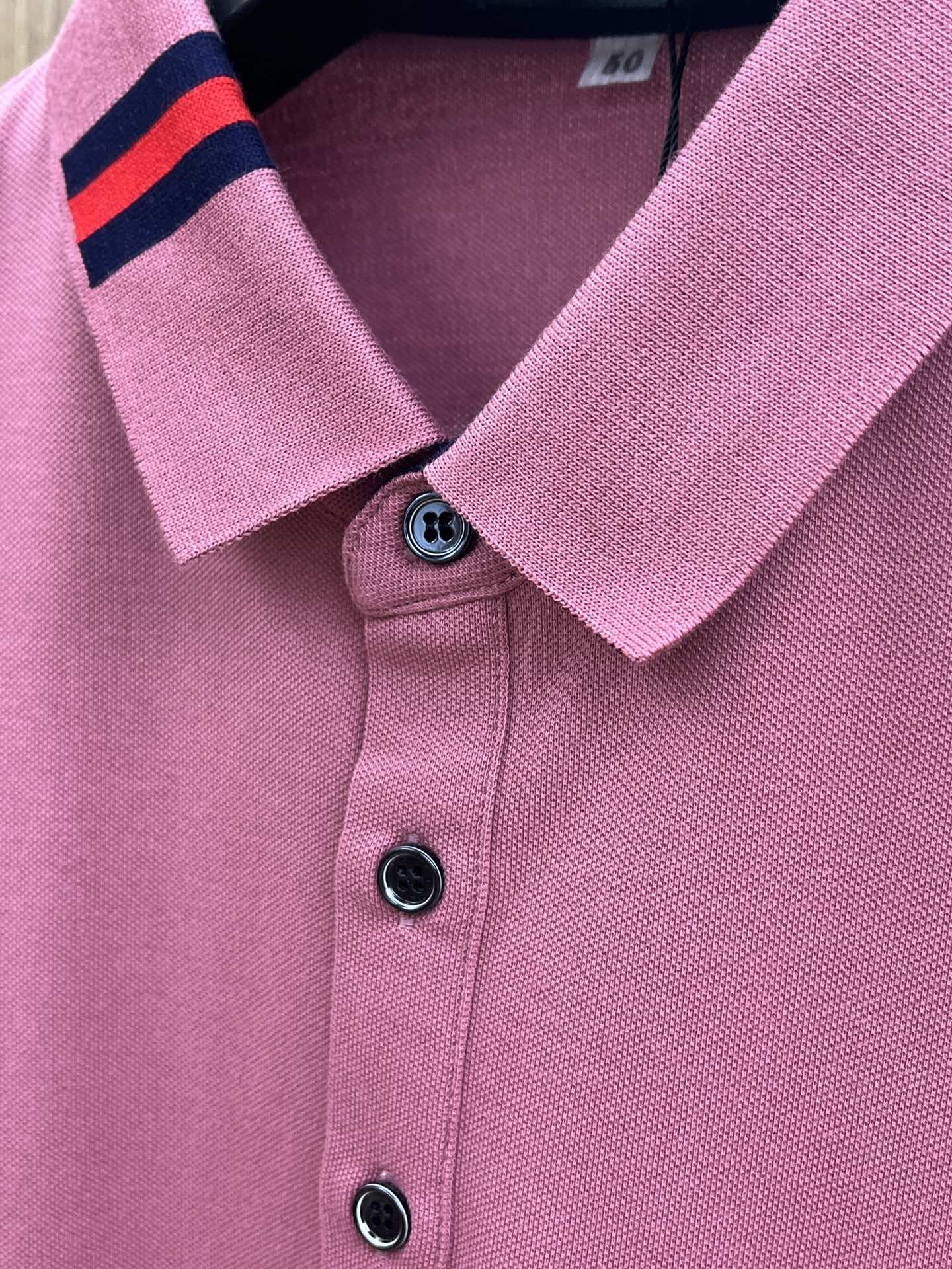 新款 Guc 🔥🔥春夏新款男士短袖Polo衫，品牌最新设计元素！既不单调也不复杂,恰到好处的展现品味！客