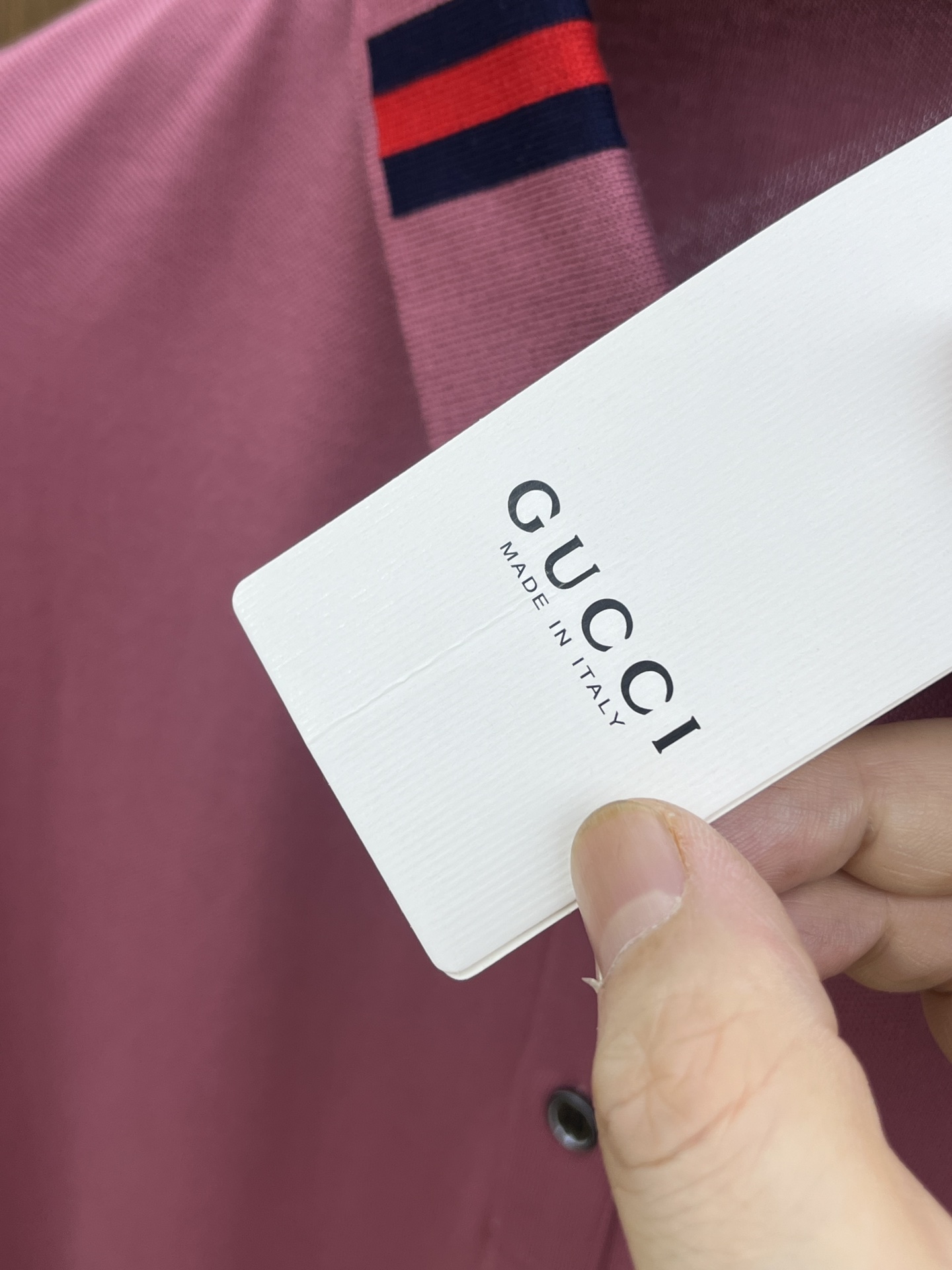 新款 Guc 🔥🔥春夏新款男士短袖Polo衫，品牌最新设计元素！既不单调也不复杂,恰到好处的展现品味！客