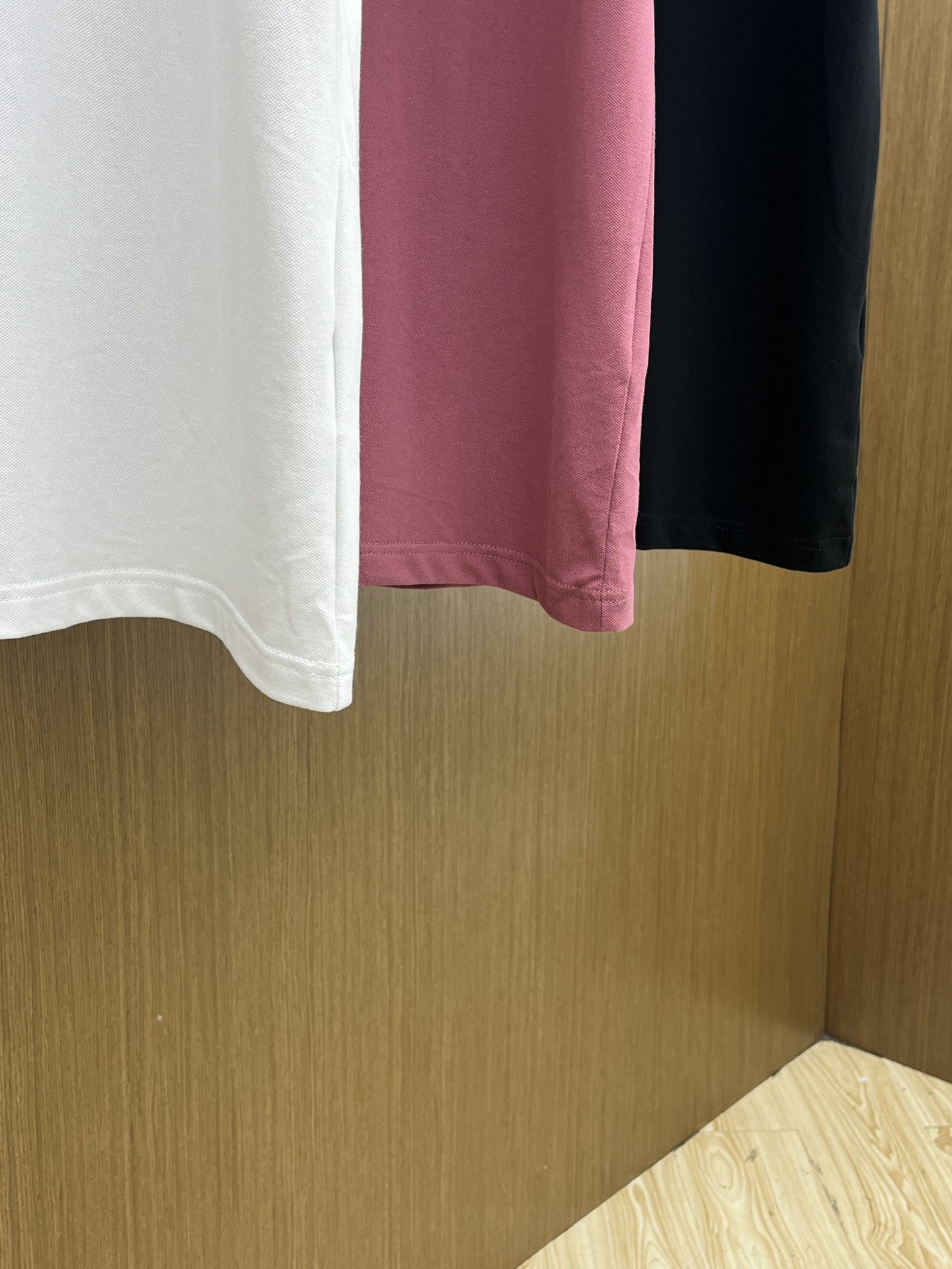 新款 Guc 🔥🔥春夏新款男士短袖Polo衫，品牌最新设计元素！既不单调也不复杂,恰到好处的展现品味！客