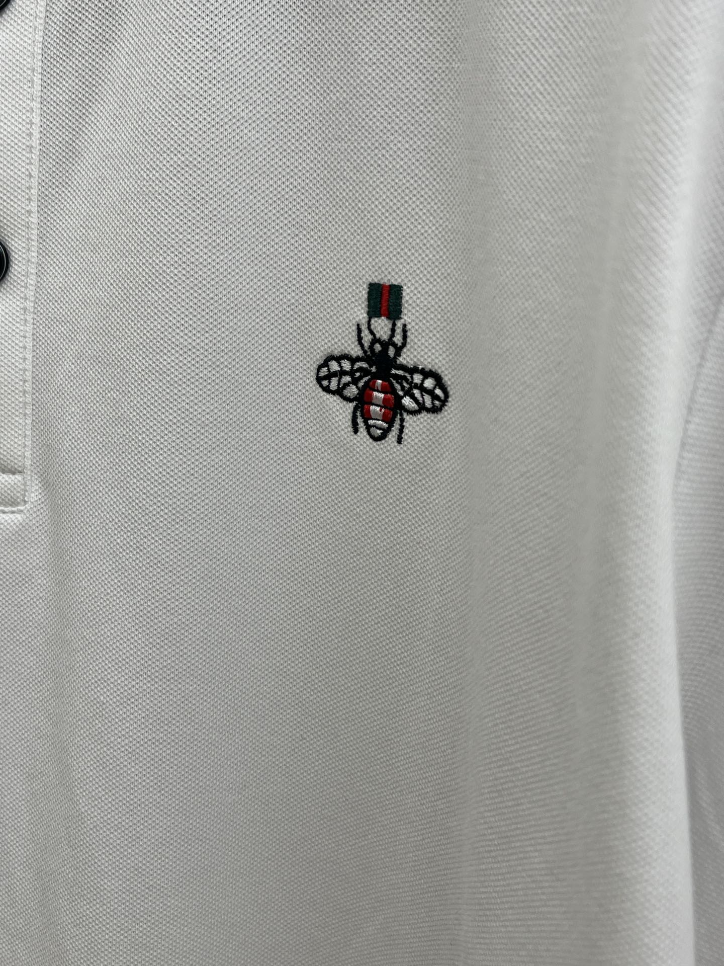 新款 Guc 🔥🔥春夏新款男士短袖Polo衫，品牌最新设计元素！既不单调也不复杂,恰到好处的展现品味！客