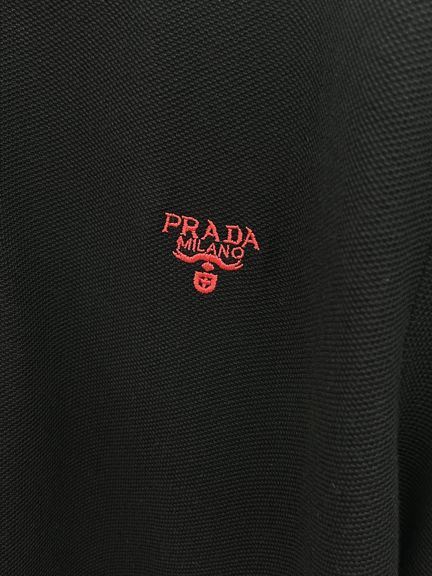 新款 PD 🔥🔥春夏新款男士短袖Polo衫，品牌最新设计元素！既不单调也不复杂,恰到好处的展现品味！客供