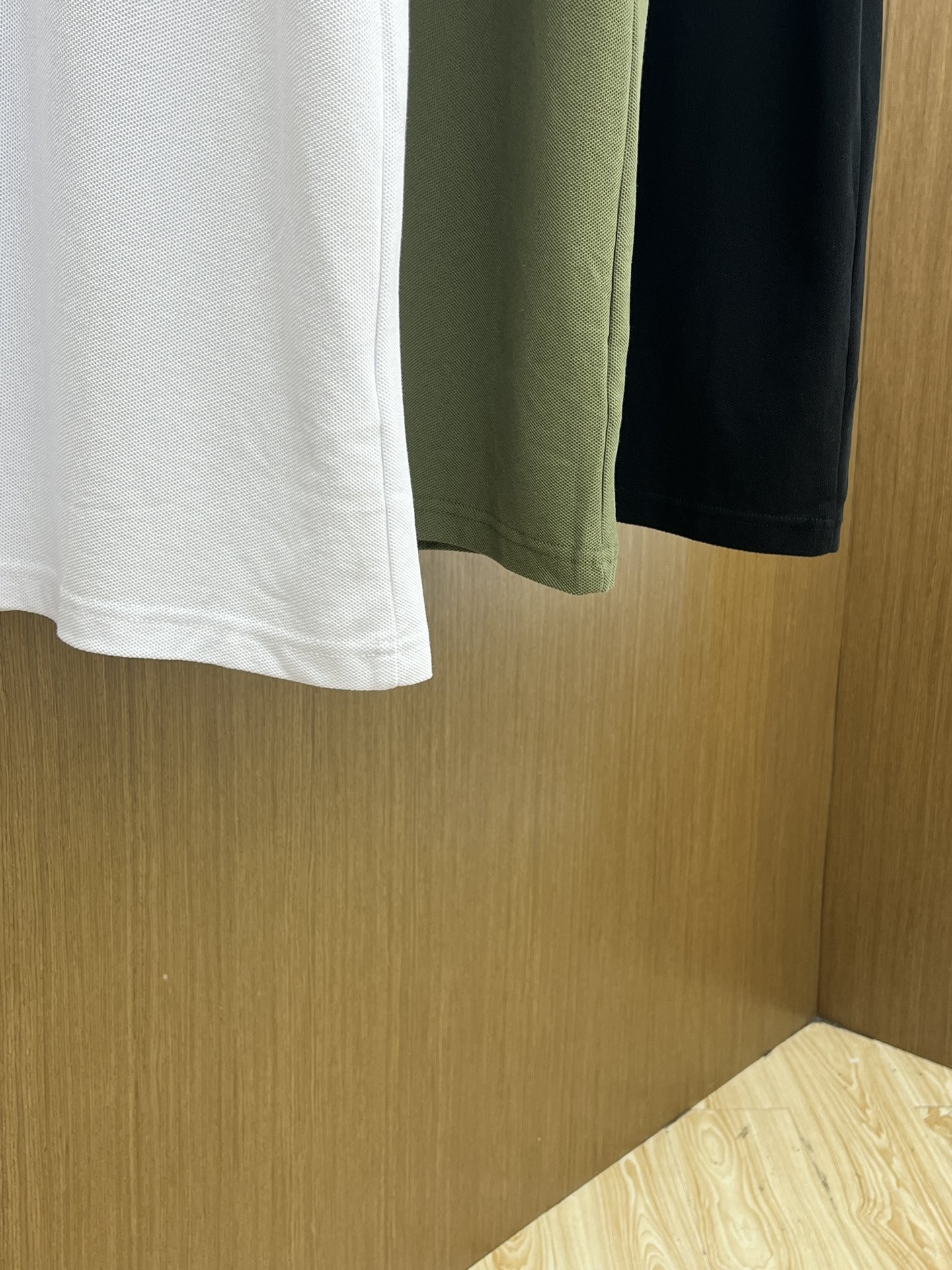 新款 Pd 🔥🔥春夏新款男士短袖Polo衫，品牌最新设计元素！既不单调也不复杂,恰到好处的展现品味！客供