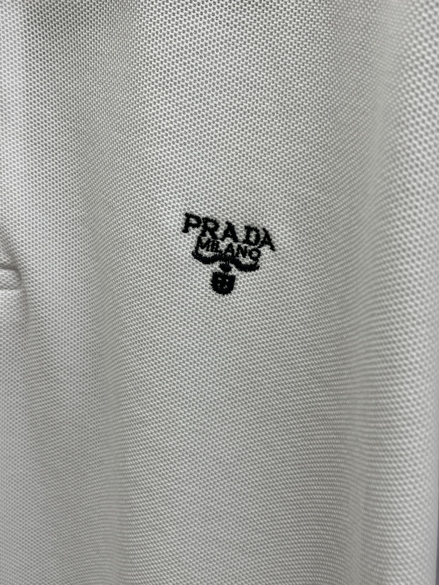 新款 Pd 🔥🔥春夏新款男士短袖Polo衫，品牌最新设计元素！既不单调也不复杂,恰到好处的展现品味！客供