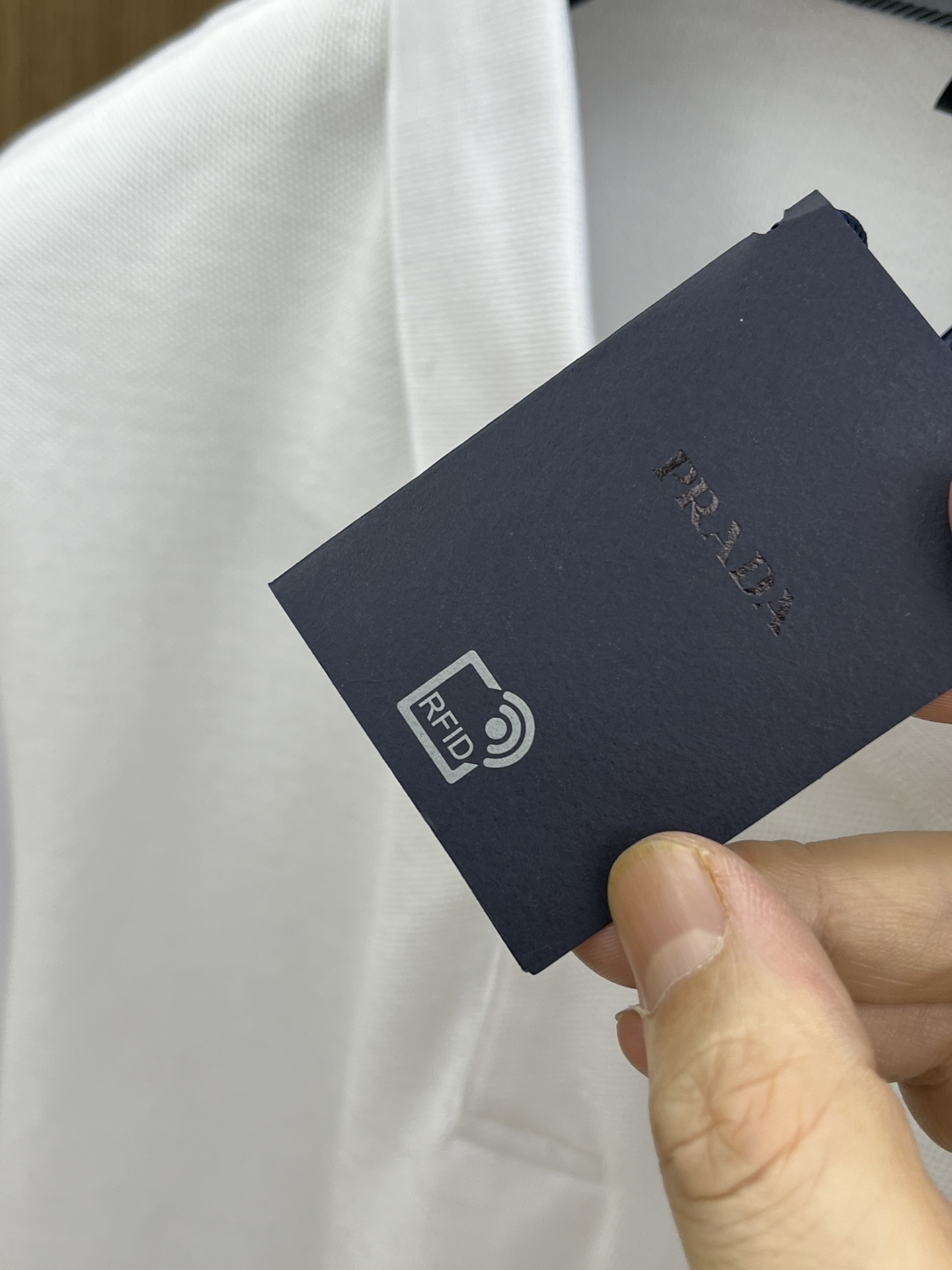 新款 Pd 🔥🔥春夏新款男士短袖Polo衫，品牌最新设计元素！既不单调也不复杂,恰到好处的展现品味！客供