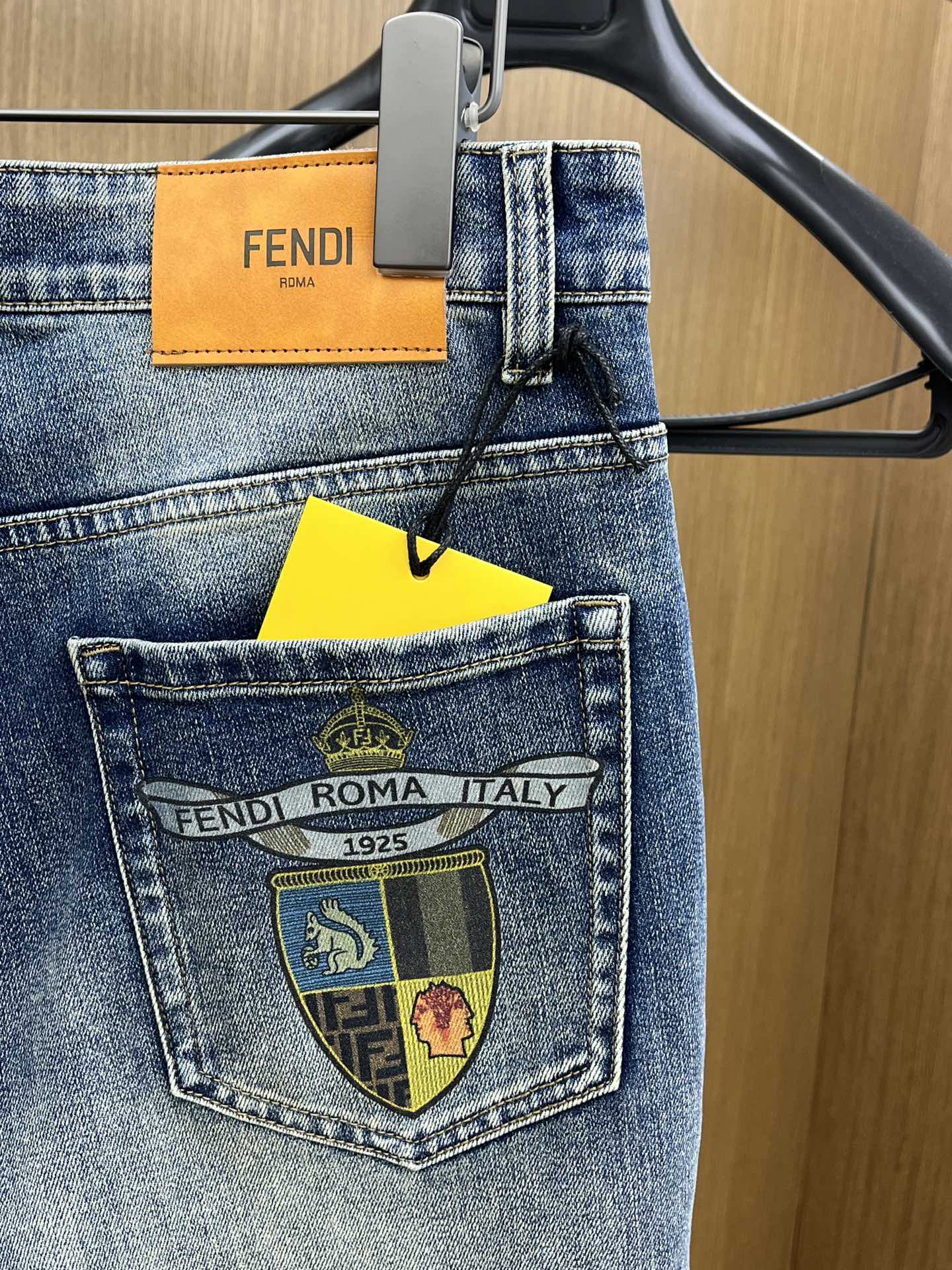 新品 FD 🔥🔥高端定制、2025早春最新款牛仔裤 柜台同步发售 原版定制复刻 客供五金辅料 原单品质 