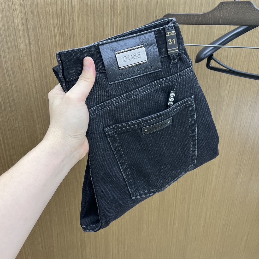 NO:481487,New product BOSS, high-end customization, the latest jeans in early spring 2025, are released simultaneously on the counter, original custom reproduction, customer-supplied hardware and accessories, original quality, imported denim fabric heavy-duty washing, boutique leather brand, fine workmanship wiring, excellent upper body!  FAM preferred single product number 30-38 no 35.37, jeans, alexander wang19860909新品 BOSS 高端定制、2025早春最新款牛仔裤 柜台同步发售 原版定制复刻 客供五金辅料 原单品质 进口牛仔面料重工洗水 精品皮牌 做工走线精细 上身绝佳！fam优选单品 码数30-38无35.37,,jeans,alexander wang,Men's clothing