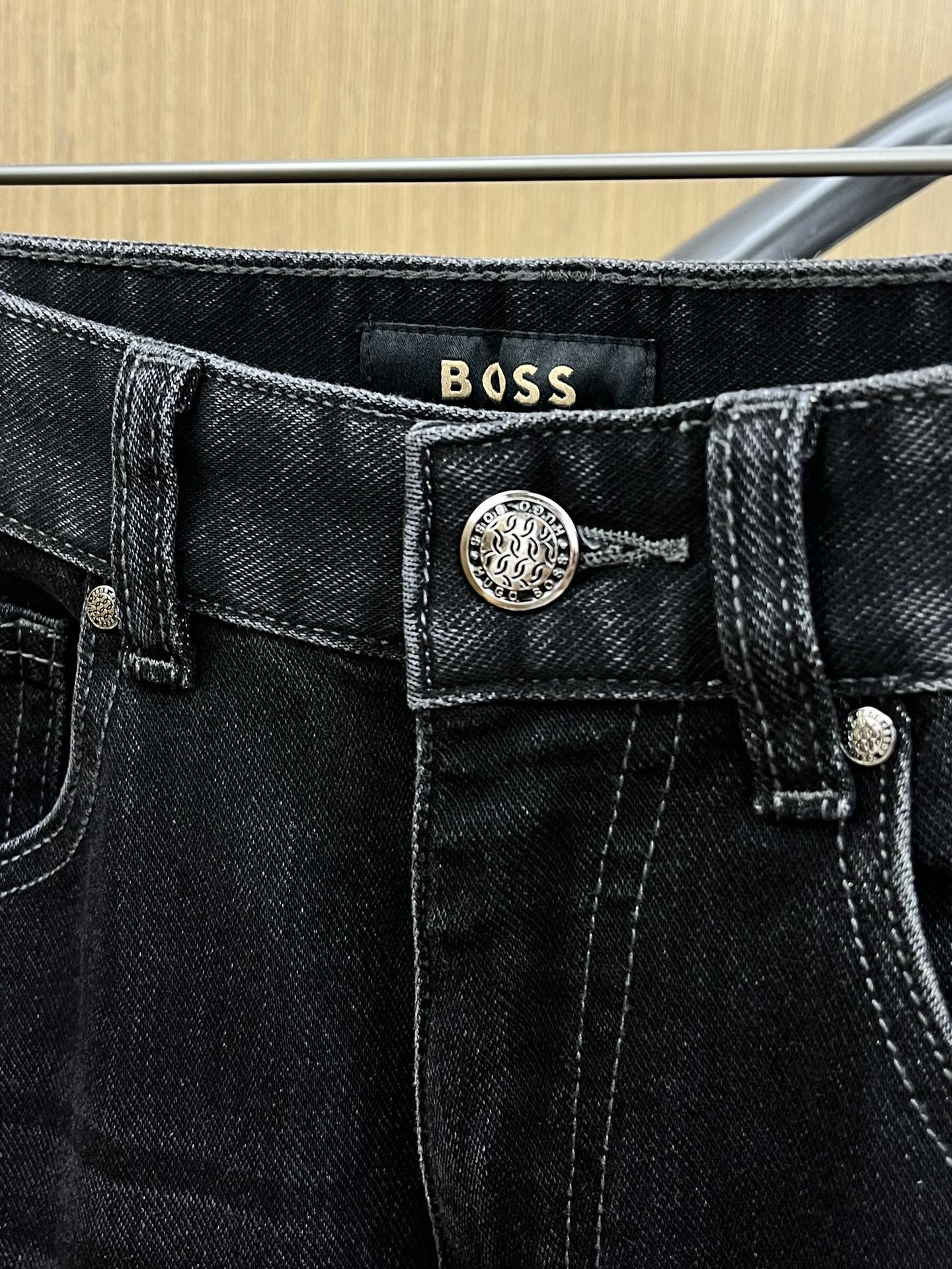 新品 BOSS 🔥🔥高端定制、2025早春最新款牛仔裤 柜台同步发售 原版定制复刻 客供五金辅料 原单品