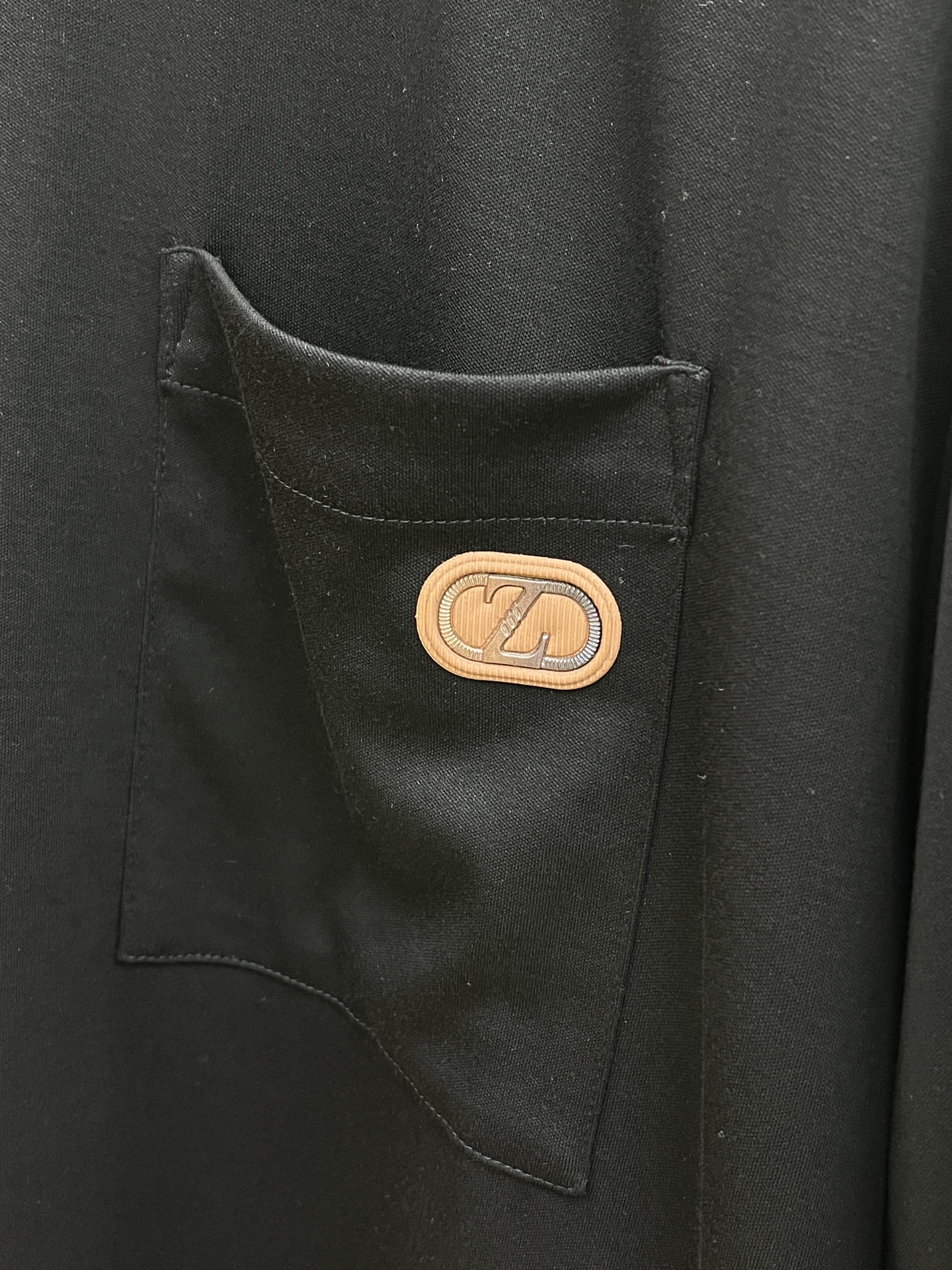  ZZ 🔥🔥热销款纯棉短袖，面料经典标识图案logo时尚简约潮流短袖，最顶级的品质原单短袖，顶级制作工艺