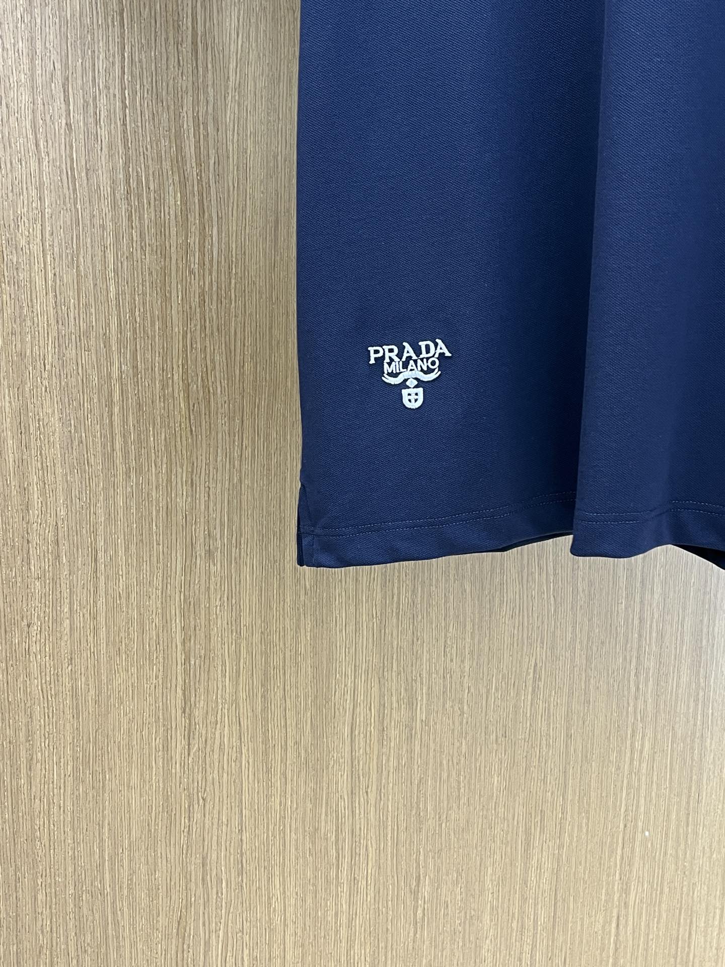  PD 🔥🔥热销款纯棉短袖，面料经典标识图案logo时尚简约潮流短袖，最顶级的品质原单短袖，顶级制作工艺