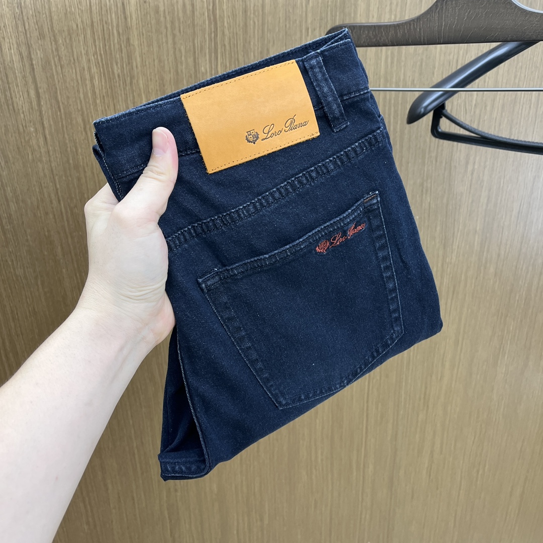 NO:460929,New LP High-end custom quality 25SS spring and summer latest original single jeans available at the counter simultaneously Original customized reproduction Customer-supplied hardware accessories Original single quality Imported denim fabric heavy-duty washing Fine workmanship wiring Excellent upper body, preferred single product A60 SIZE:30-38,,loro piana,jeans,alexander wang19860909新款 LP 高端定制品质 25SS春夏最新款原单牛仔裤 柜台同步发售 原版定制复刻 客供五金辅料 原单品质 进口牛仔面料重工洗水 做工走线精细 上身绝佳,优选单品A60 SIZE:30-38,,loro piana,jeans,alexander wang,Men's clothing