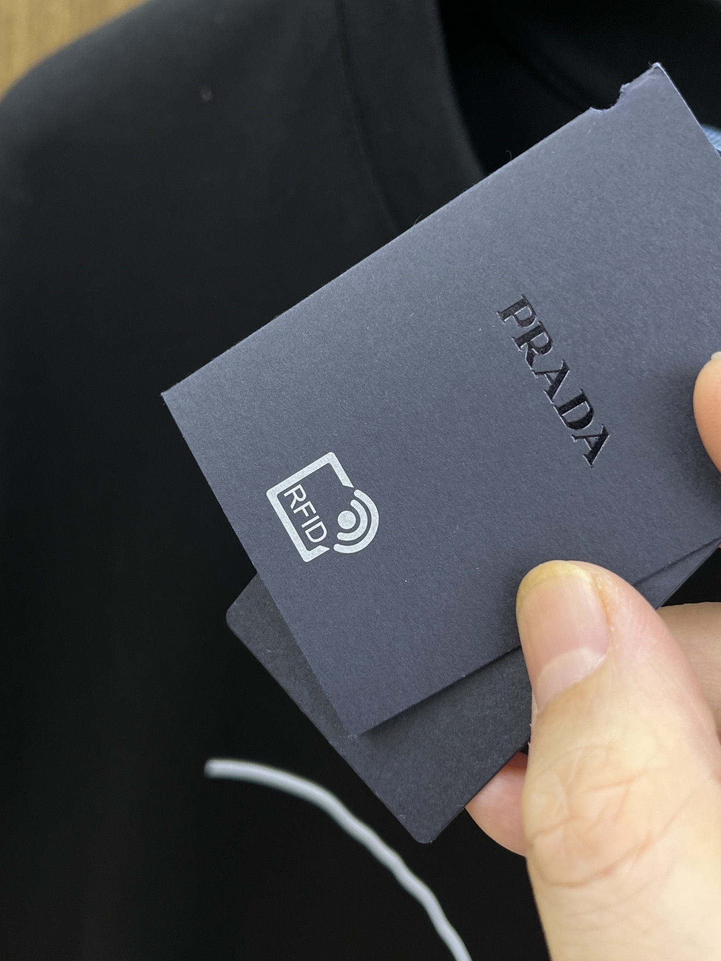 新品 PD 🔥🔥春夏新款男女同款👫短袖圆领T恤，极具个性高级风，标志logo印花工艺设计！定制纯棉面料！