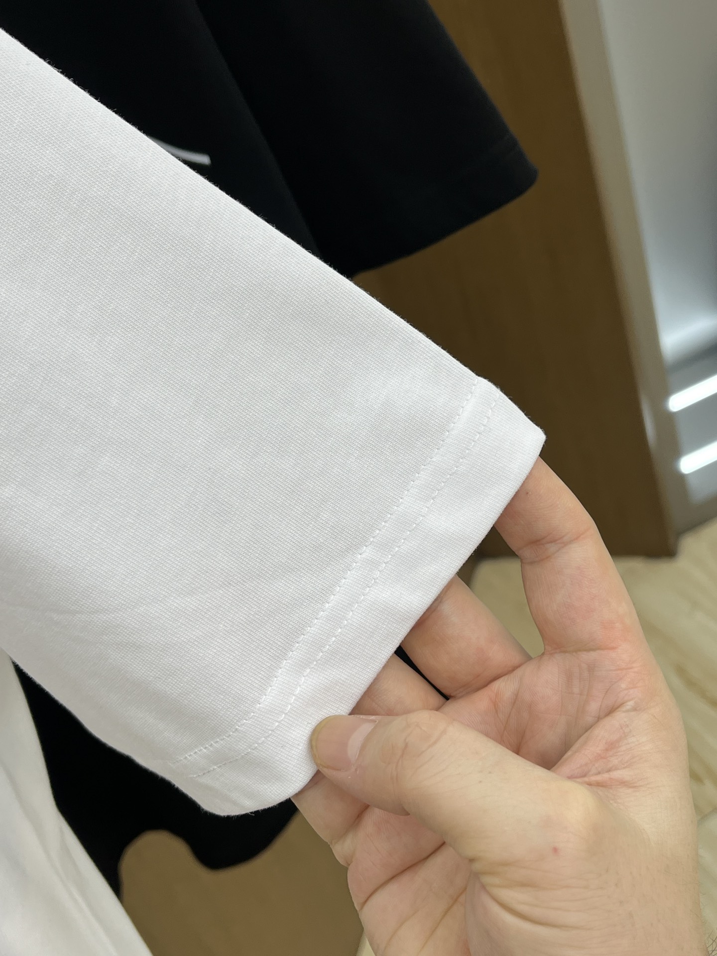 新品 PD 🔥🔥春夏新款男女同款👫短袖圆领T恤，极具个性高级风，标志logo印花工艺设计！定制纯棉面料！