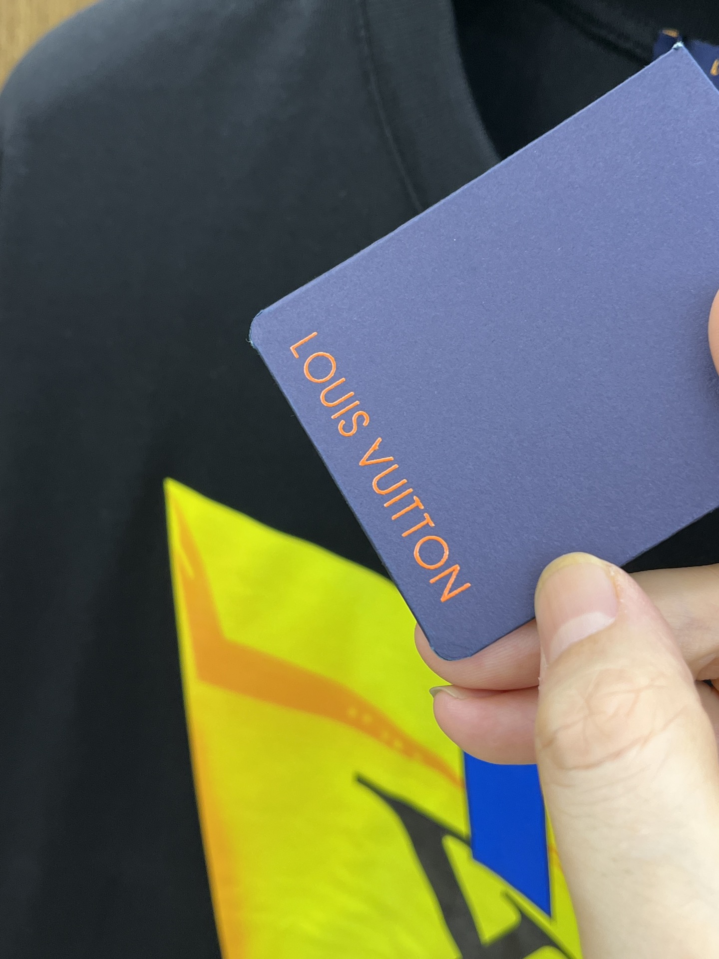 新品 LV 🔥🔥春夏新款男女同款👫短袖圆领T恤，极具个性高级风，标志logo印花工艺设计！定制纯棉面料！