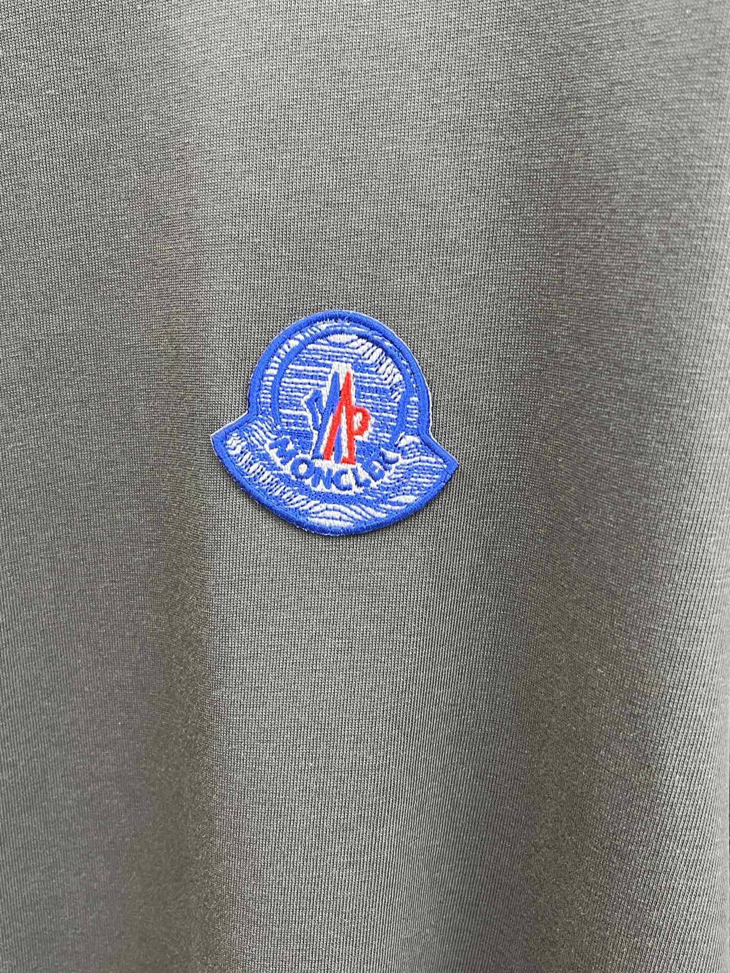 新品 Mon 🔥🔥春夏新款男女同款👫短袖圆领T恤，极具个性高级风，标志logo印花工艺设计！定制纯棉面料