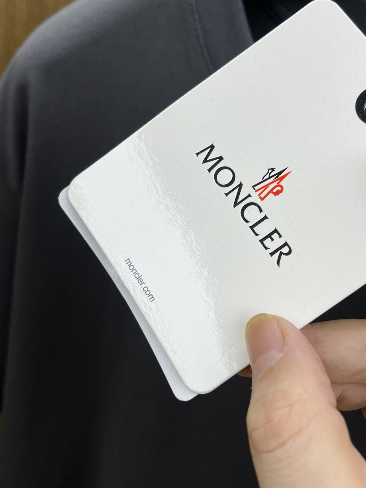 新品 Mon 🔥🔥春夏新款男女同款👫短袖圆领T恤，极具个性高级风，标志logo印花工艺设计！定制纯棉面料