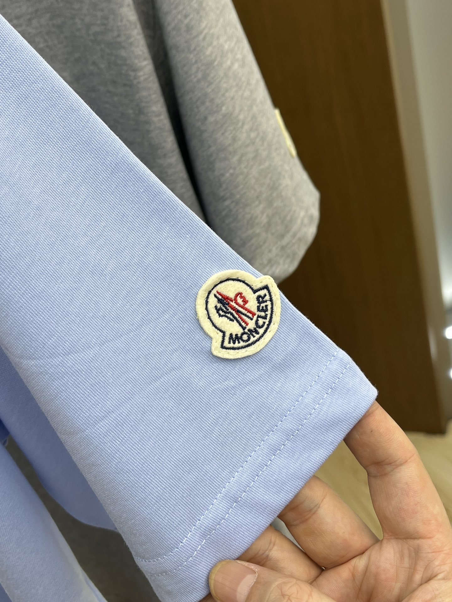 新品 Mon 🔥🔥春夏新款男女同款👫短袖圆领T恤，极具个性高级风，标志logo印花工艺设计！定制纯棉面料