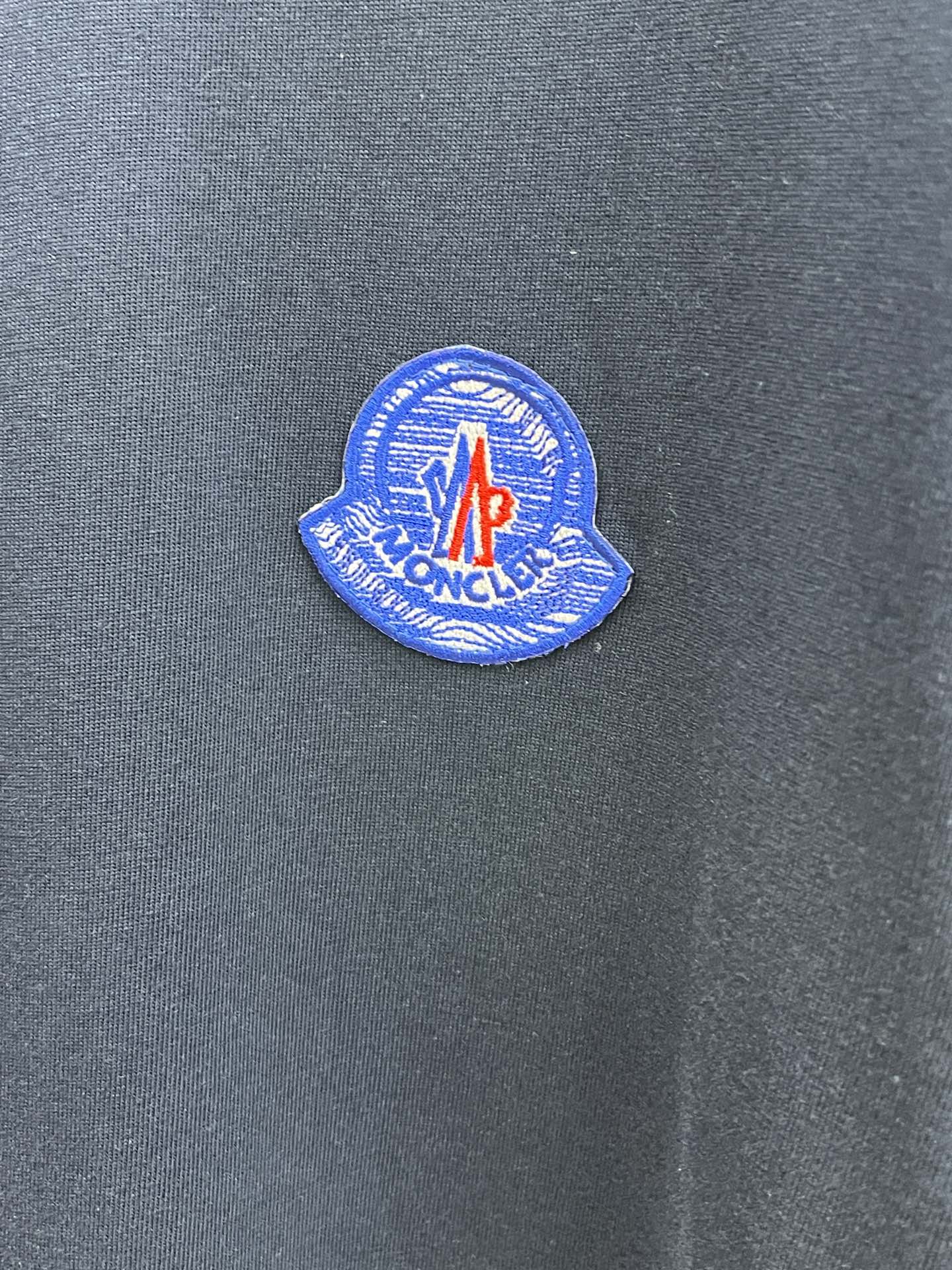 新品 Mon 🔥🔥春夏新款男女同款👫短袖圆领T恤，极具个性高级风，标志logo印花工艺设计！定制纯棉面料