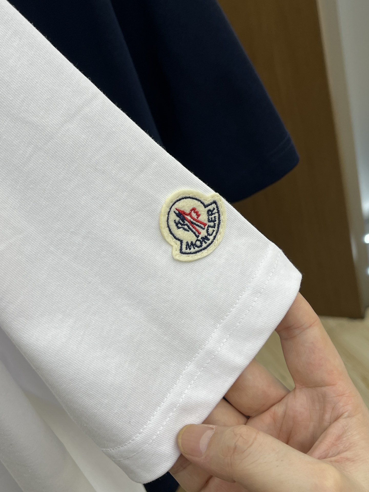 新品 Mon 🔥🔥春夏新款男女同款👫短袖圆领T恤，极具个性高级风，标志logo印花工艺设计！定制纯棉面料