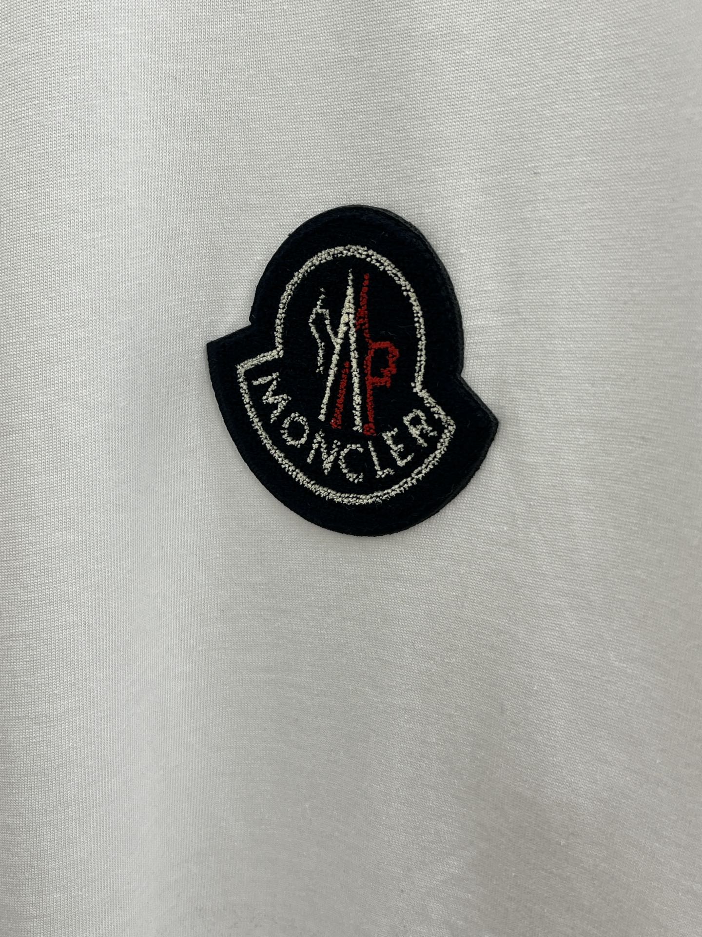 新品 Mon 🔥🔥春夏新款男女同款👫短袖圆领T恤，极具个性高级风，标志logo印花工艺设计！定制纯棉面料