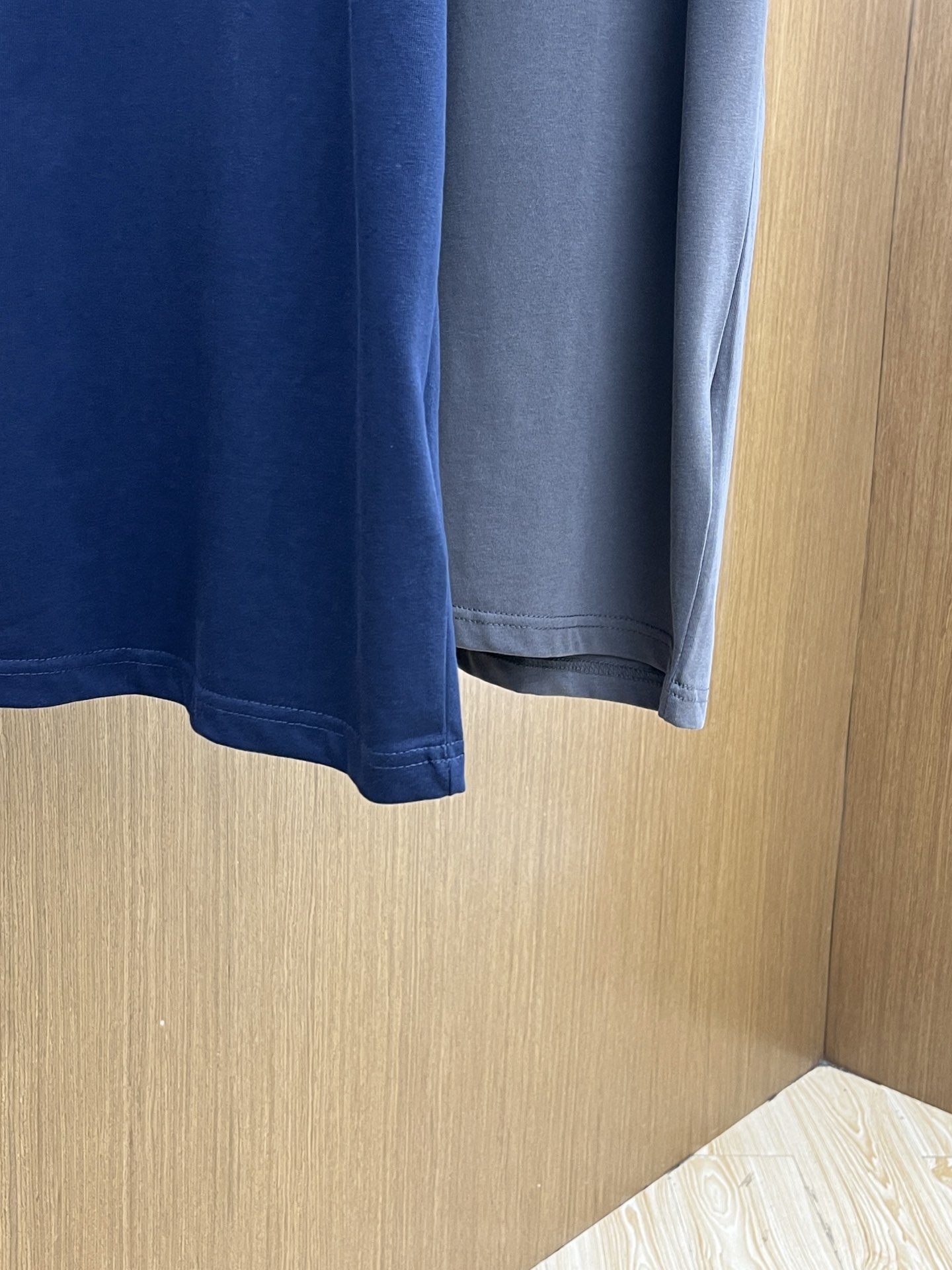 新品 Mon 🔥🔥春夏新款男女同款👫短袖圆领T恤，极具个性高级风，标志logo印花工艺设计！定制纯棉面料