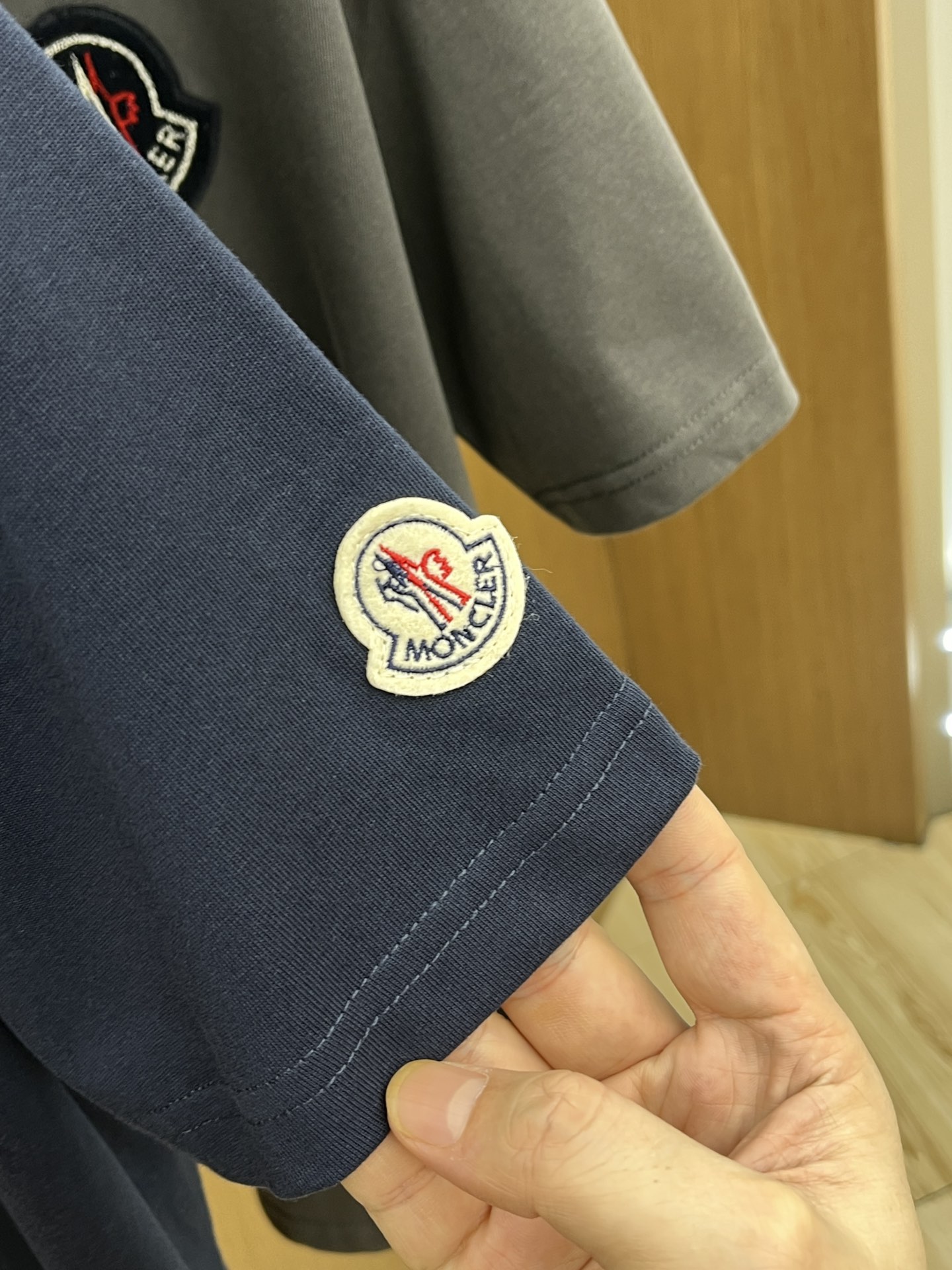 新品 Mon 🔥🔥春夏新款男女同款👫短袖圆领T恤，极具个性高级风，标志logo印花工艺设计！定制纯棉面料