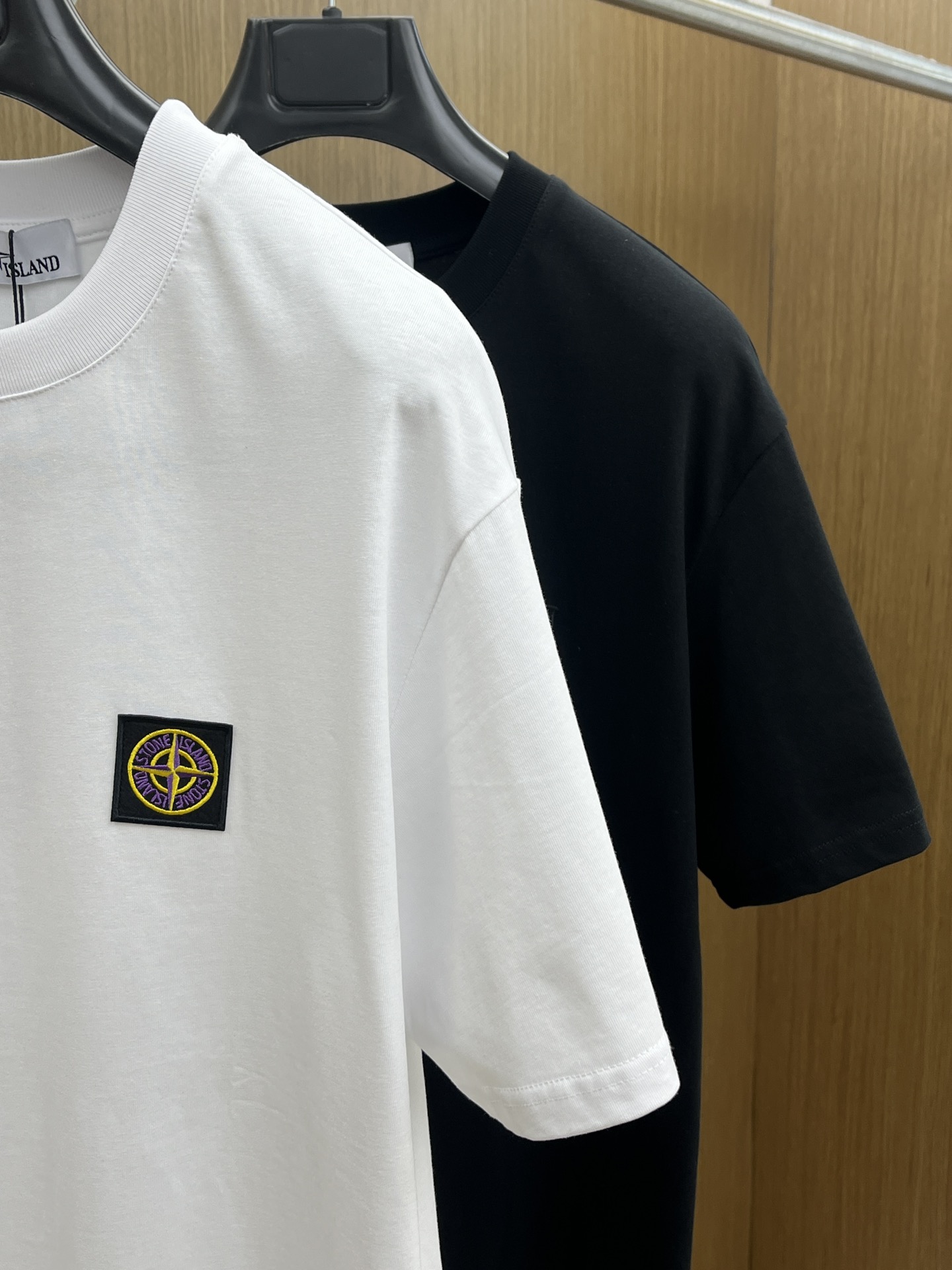 新品 STO 🔥🔥春夏新款男女同款👫短袖圆领T恤，极具个性高级风，标志logo印花工艺设计！定制纯棉面料