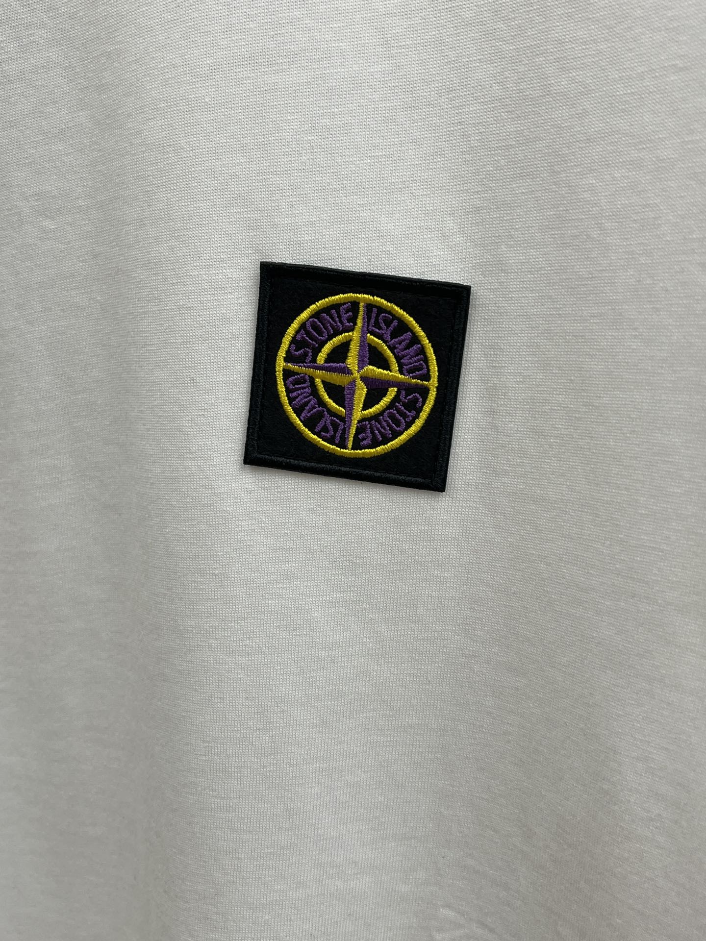 新品 STO 🔥🔥春夏新款男女同款👫短袖圆领T恤，极具个性高级风，标志logo印花工艺设计！定制纯棉面料