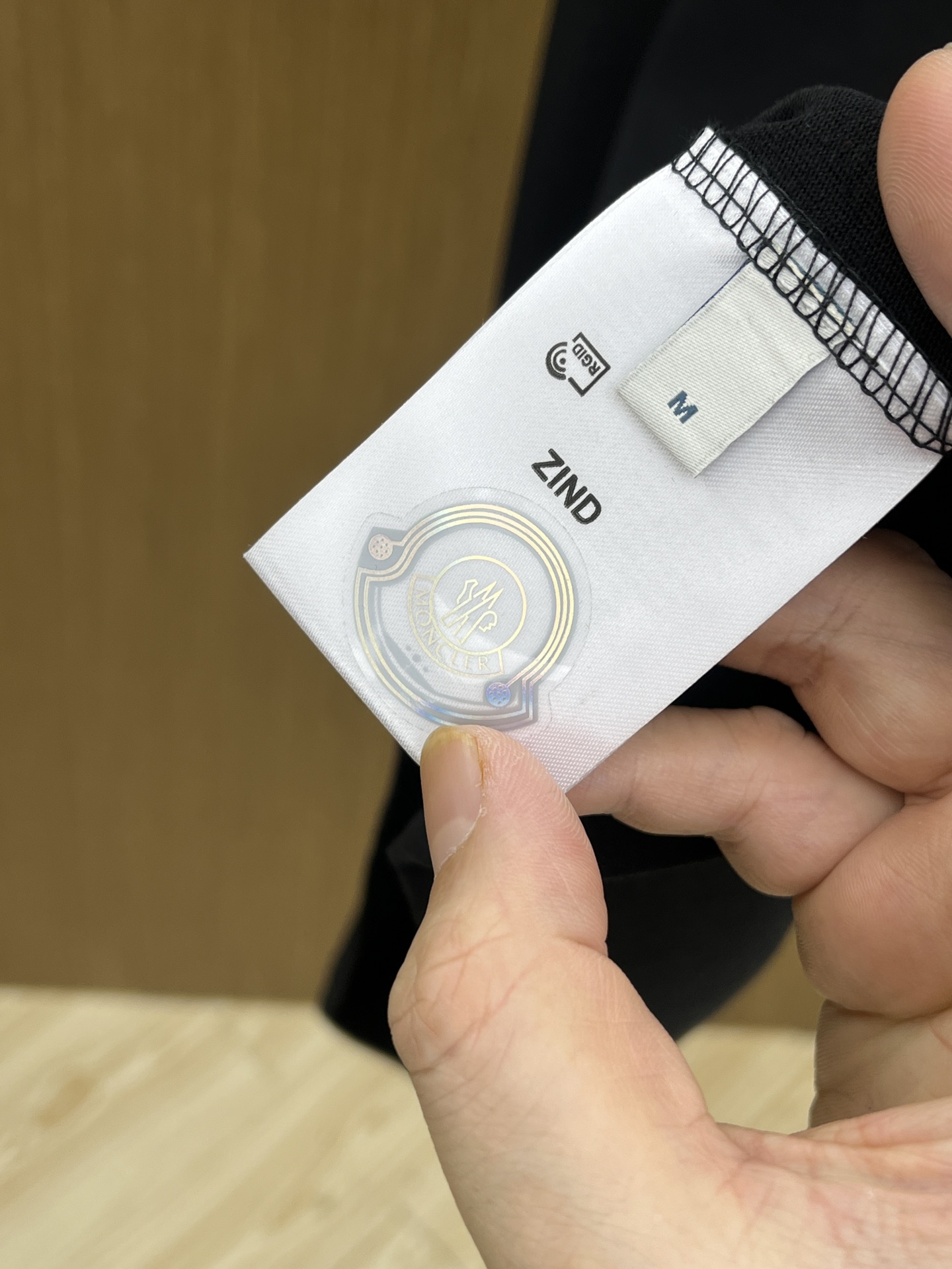 新品 Mon 🔥🔥春夏新款男女同款👫短袖圆领T恤，极具个性高级风，标志logo印花工艺设计！定制纯棉面料