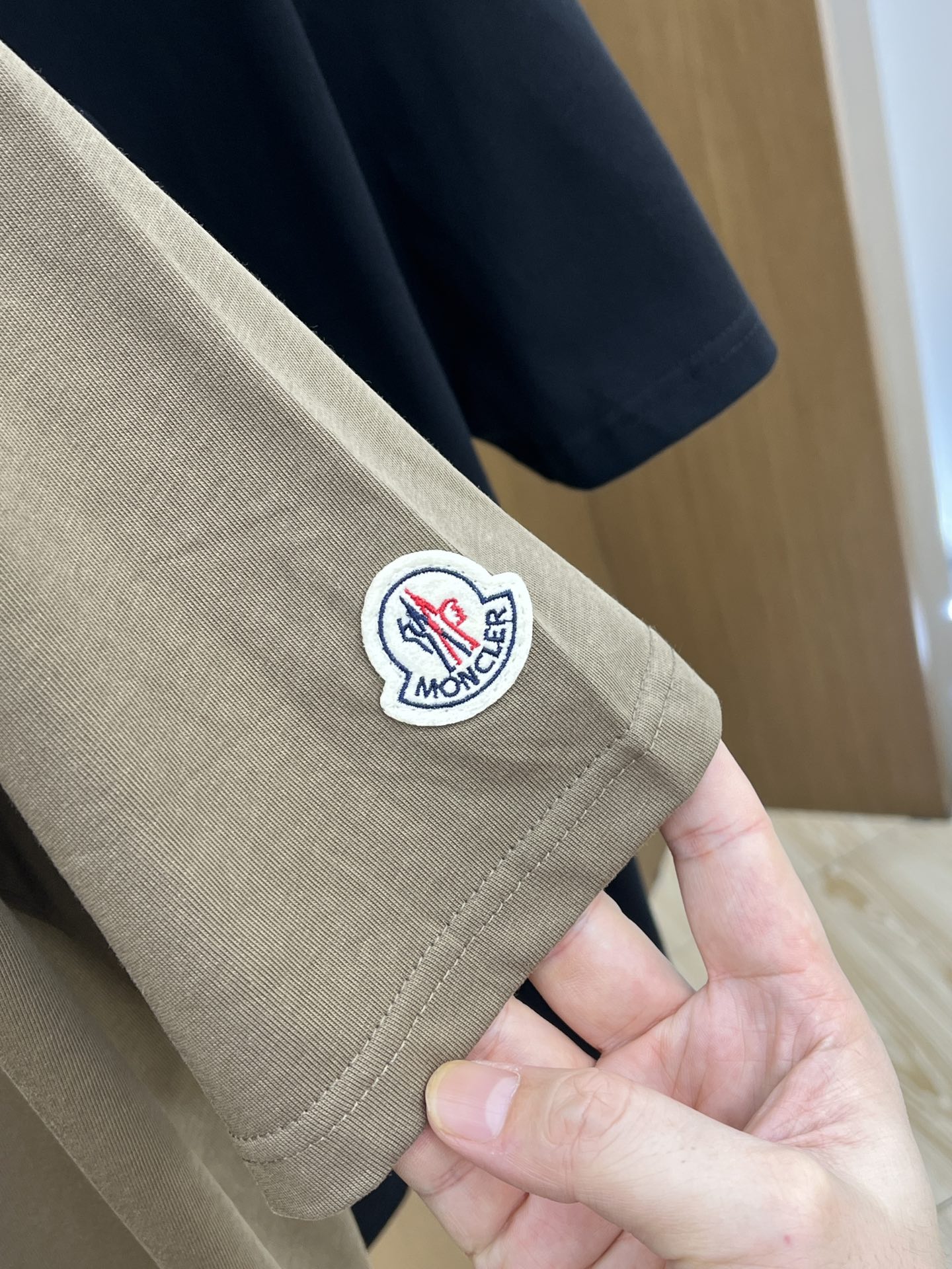 新品 Mon 🔥🔥春夏新款男女同款👫短袖圆领T恤，极具个性高级风，标志logo印花工艺设计！定制纯棉面料