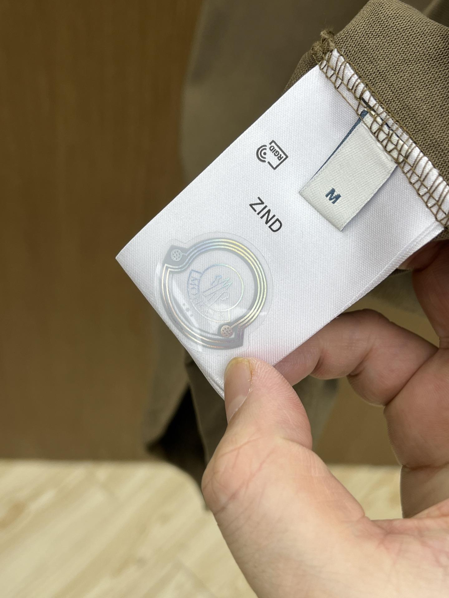 新品 Mon 🔥🔥春夏新款男女同款👫短袖圆领T恤，极具个性高级风，标志logo印花工艺设计！定制纯棉面料