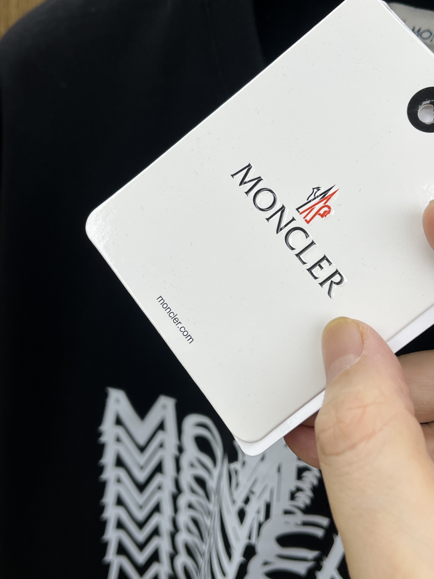 新品 Mon 🔥🔥春夏新款男女同款👫短袖圆领T恤，极具个性高级风，标志logo印花工艺设计！定制纯棉面料