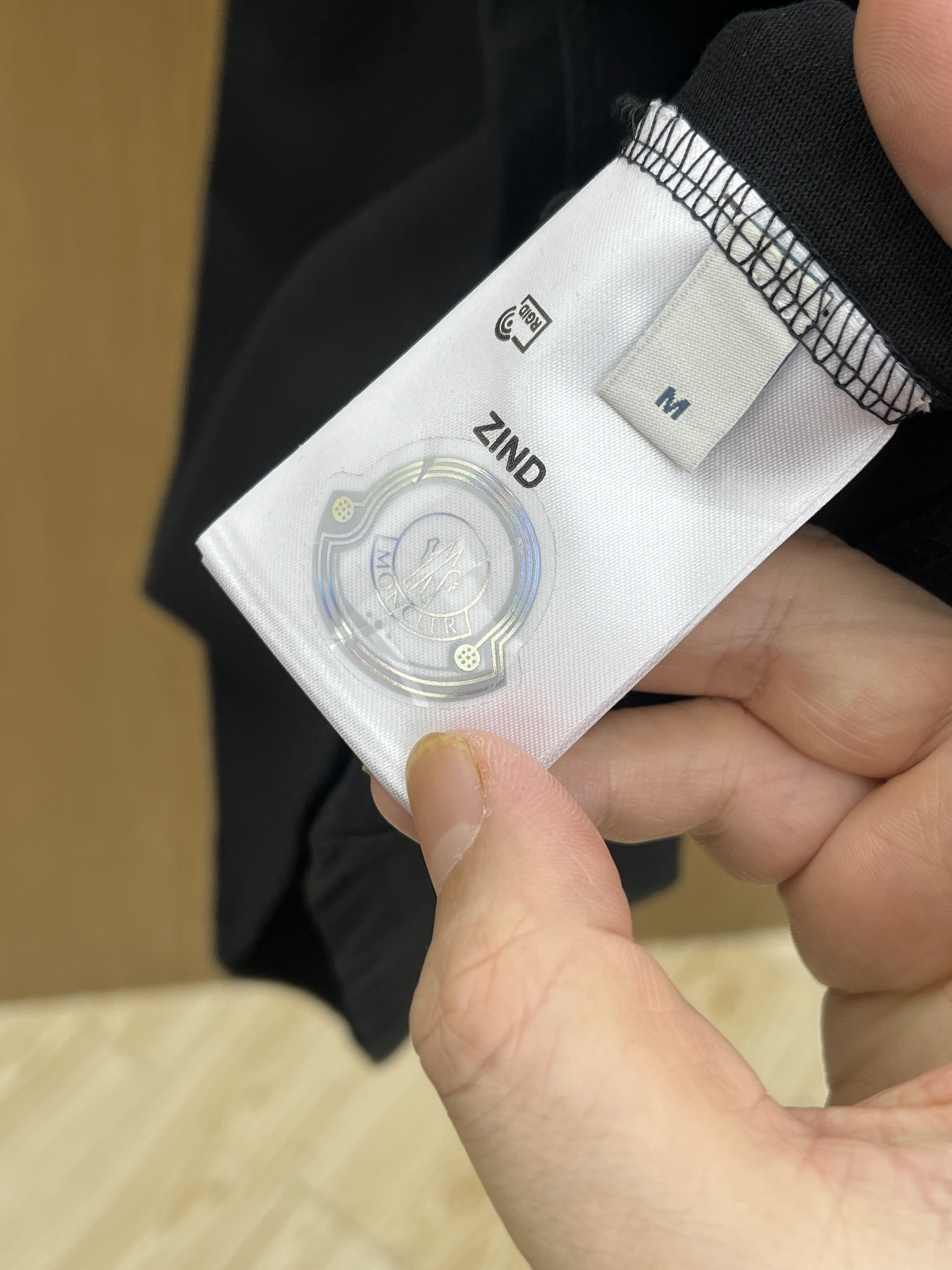 新品 Mon 🔥🔥春夏新款男女同款👫短袖圆领T恤，极具个性高级风，标志logo印花工艺设计！定制纯棉面料