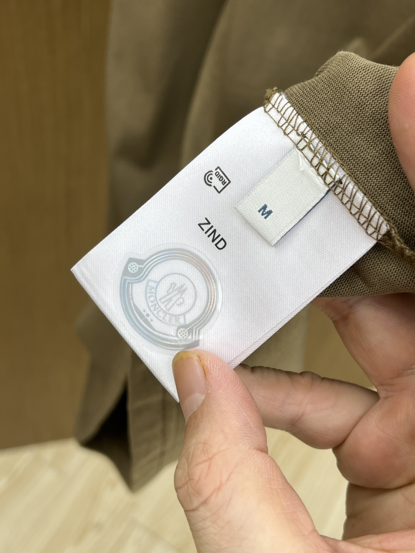 新品 Mon 🔥🔥春夏新款男女同款👫短袖圆领T恤，极具个性高级风，标志logo印花工艺设计！定制纯棉面料