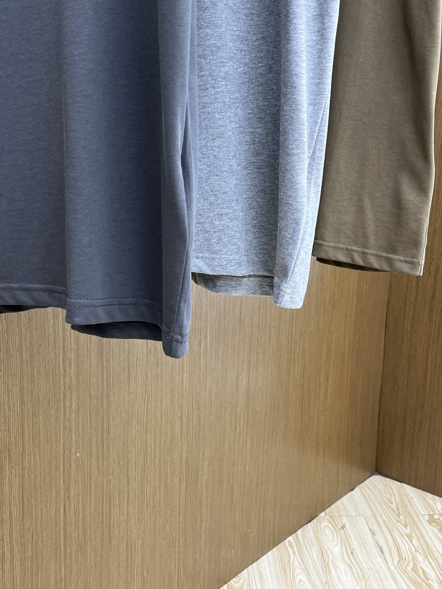 新品 Mon 🔥🔥春夏新款男女同款👫短袖圆领T恤，极具个性高级风，标志logo印花工艺设计！定制纯棉面料