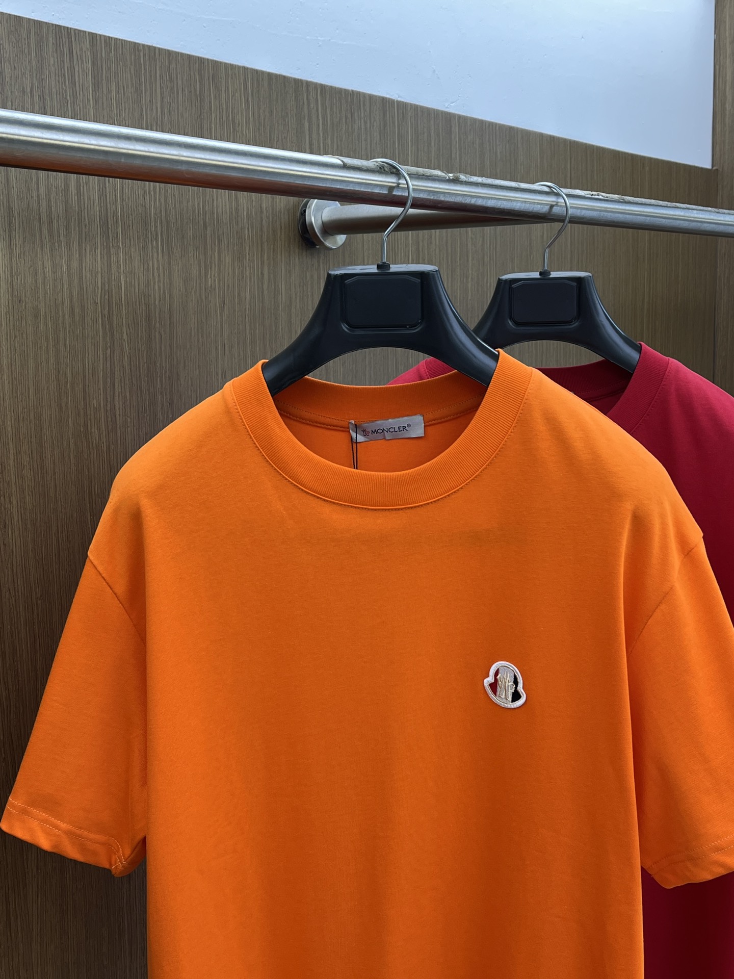 新品 Mon 🔥🔥春夏新款男女同款👫短袖圆领T恤，极具个性高级风，标志logo印花工艺设计！定制纯棉面料