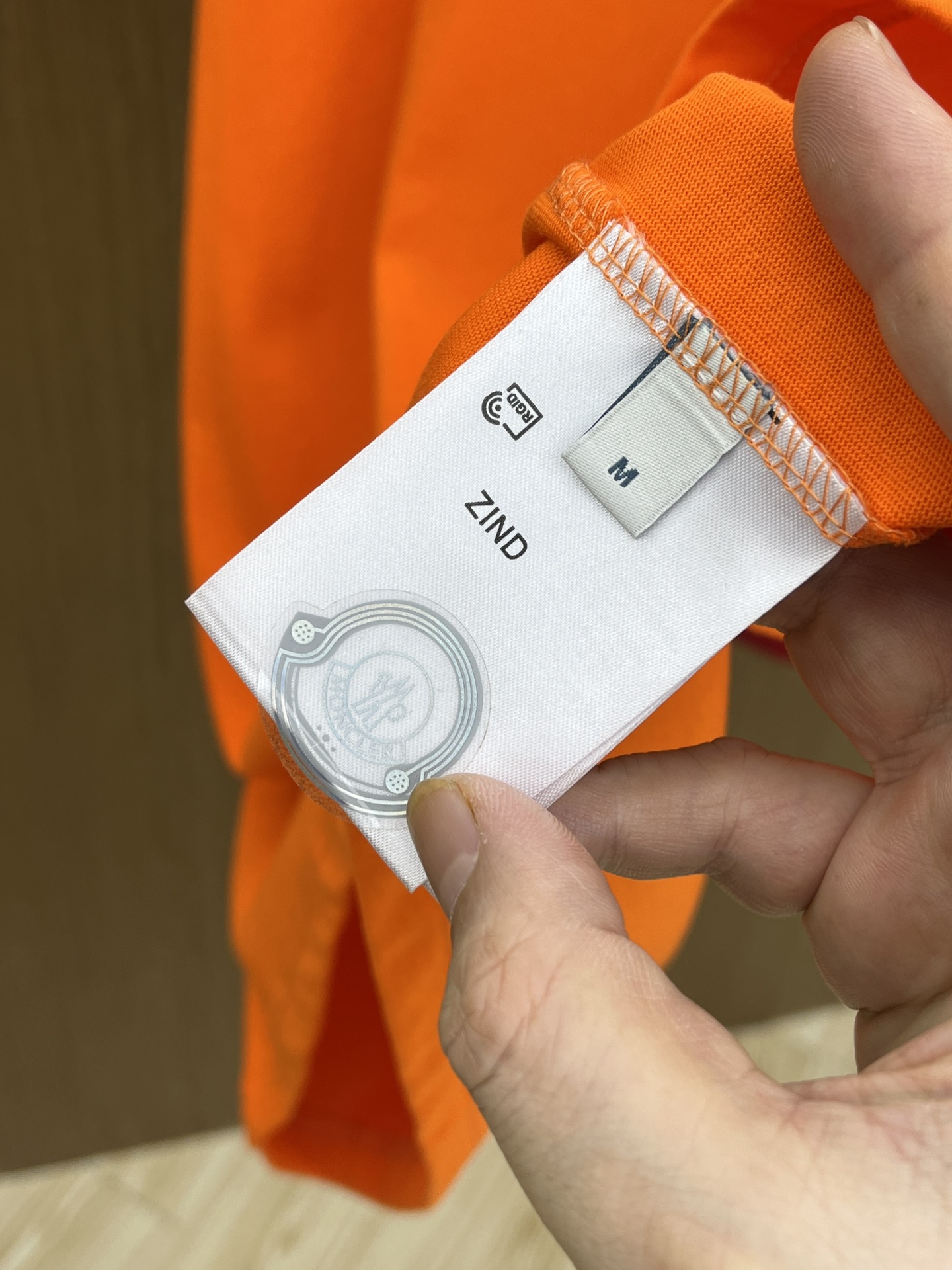 新品 Mon 🔥🔥春夏新款男女同款👫短袖圆领T恤，极具个性高级风，标志logo印花工艺设计！定制纯棉面料