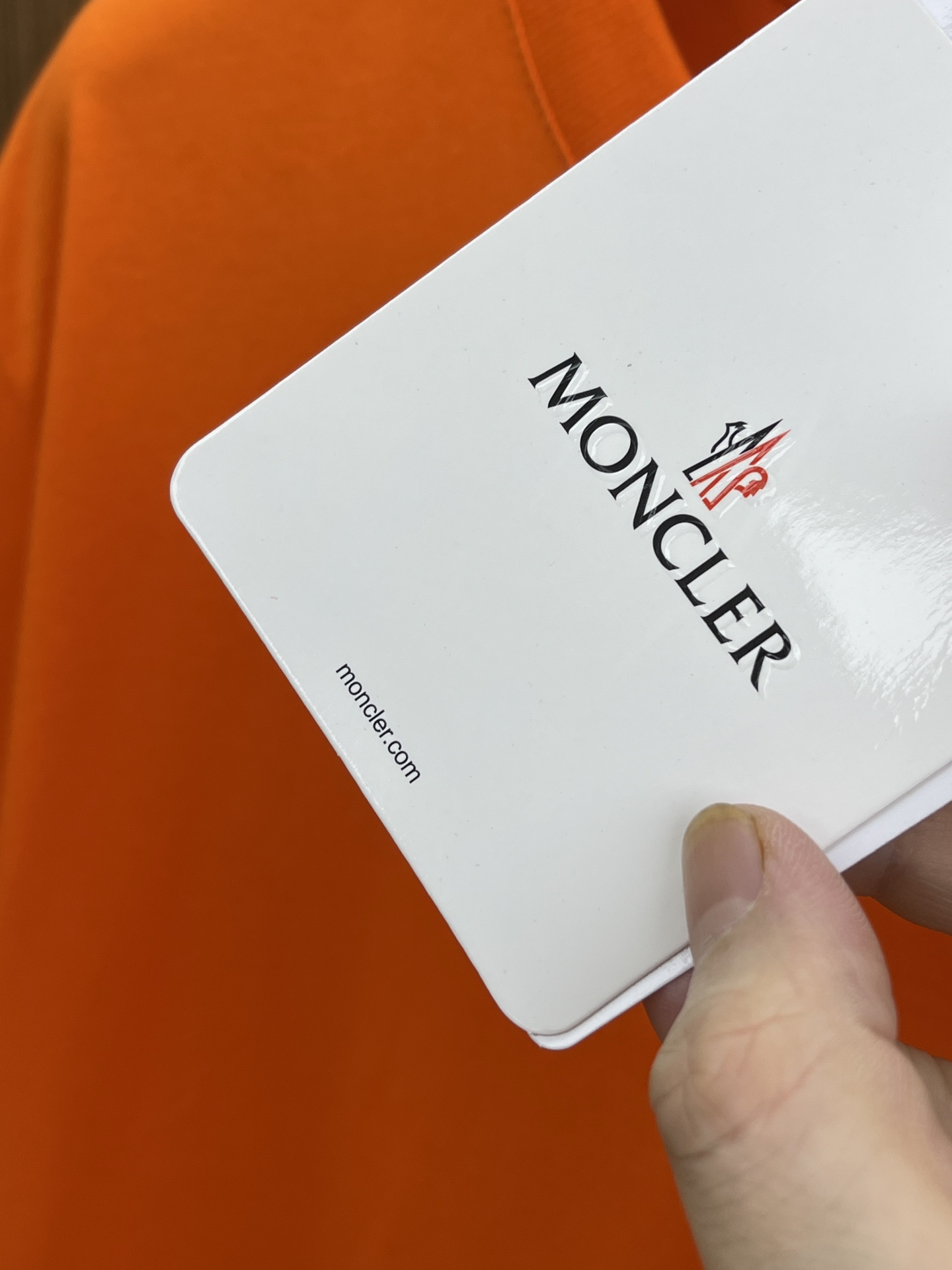 新品 Mon 🔥🔥春夏新款男女同款👫短袖圆领T恤，极具个性高级风，标志logo印花工艺设计！定制纯棉面料