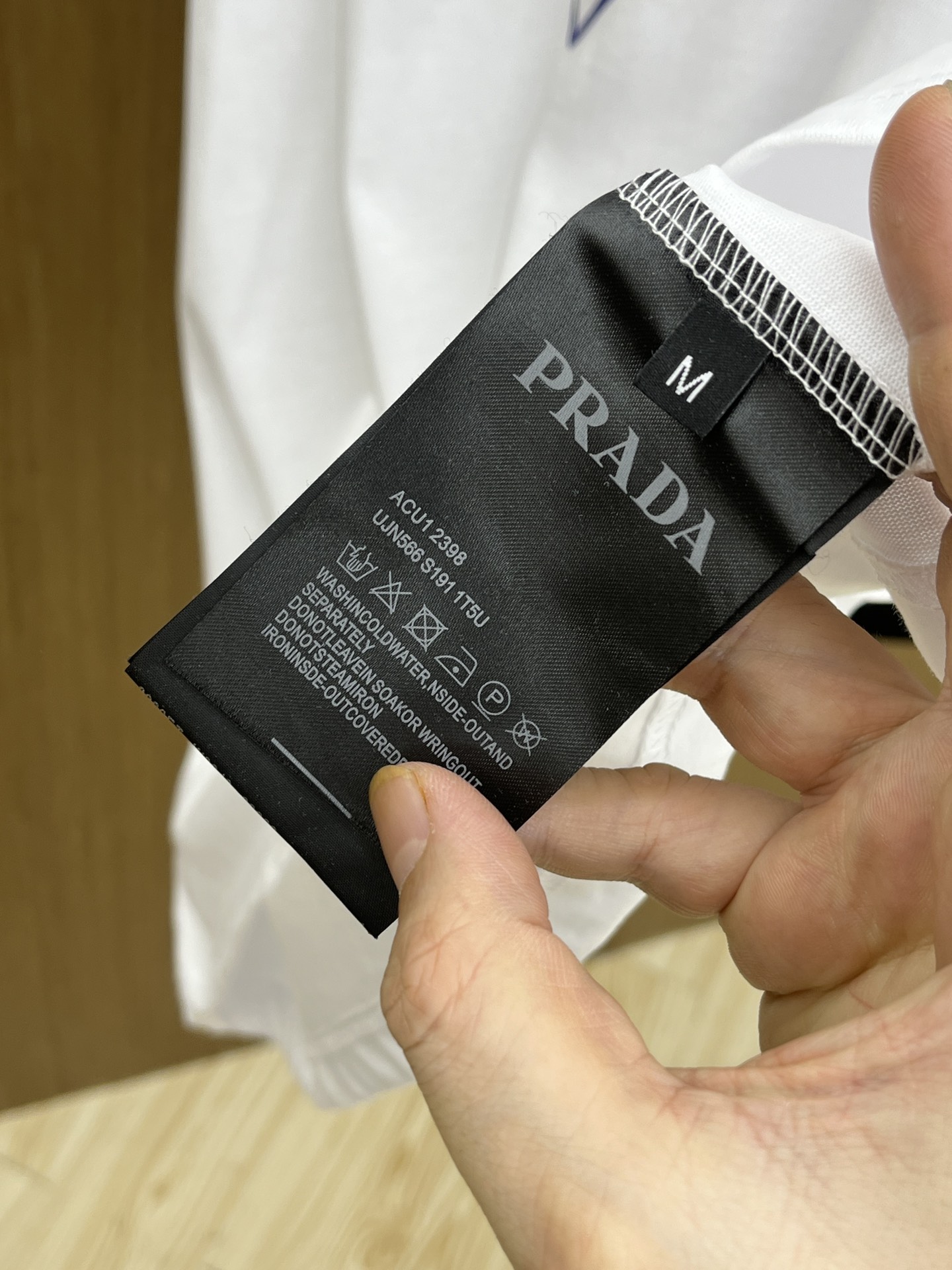 新品 PD 🔥🔥春夏新款男女同款👫短袖圆领T恤，极具个性高级风，标志logo印花工艺设计！定制纯棉面料！