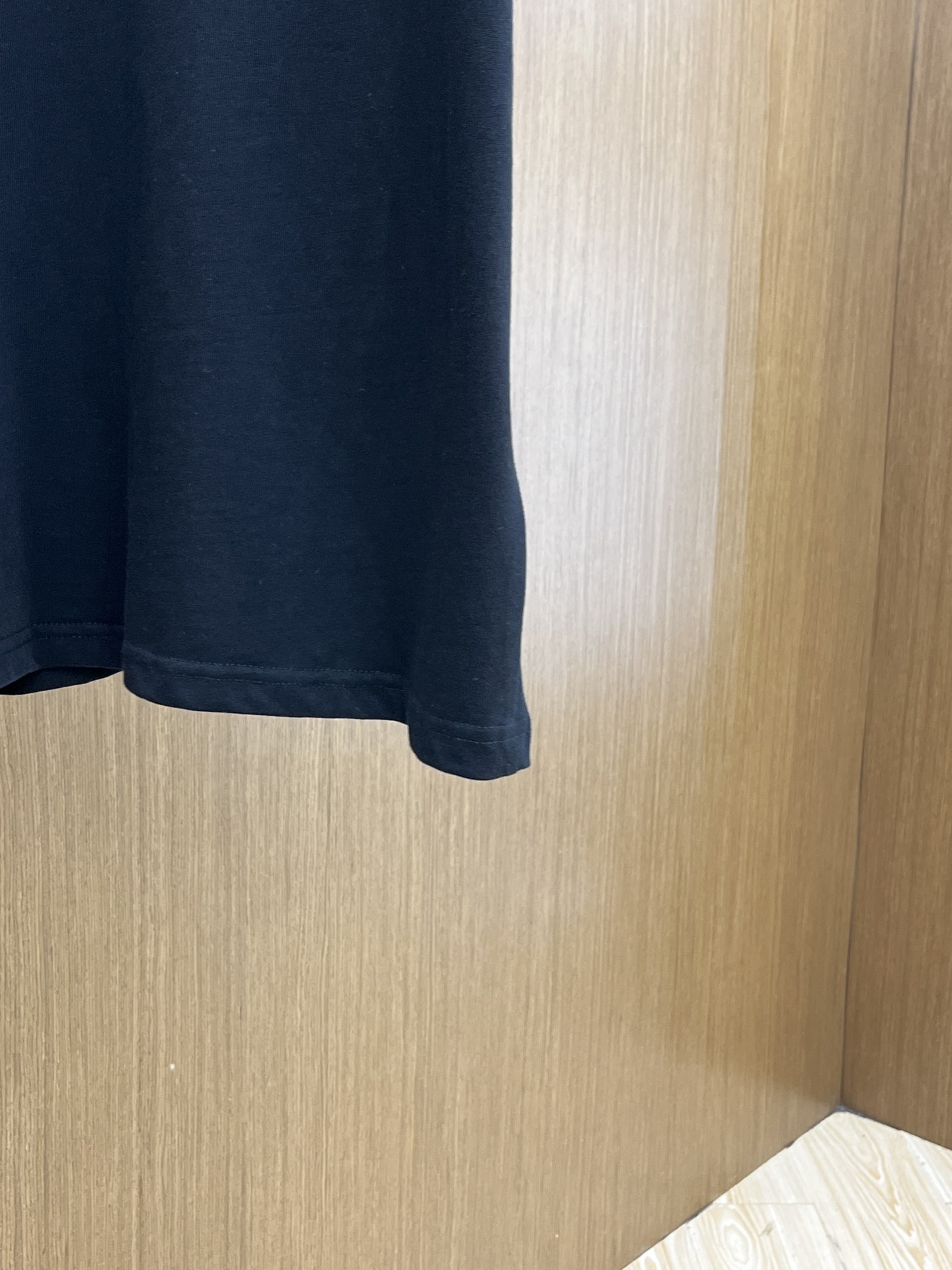 新品 Mon 🔥🔥春夏新款男女同款👫短袖圆领T恤，极具个性高级风，标志logo印花工艺设计！定制纯棉面料