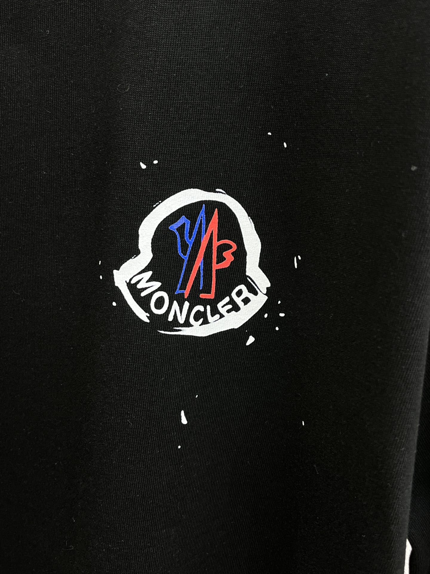 新品 Mon 🔥🔥春夏新款男女同款👫短袖圆领T恤，极具个性高级风，标志logo印花工艺设计！定制纯棉面料