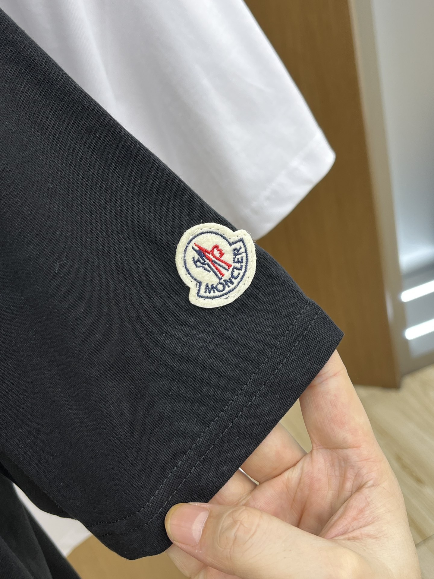 新品 Mon 🔥🔥春夏新款男女同款👫短袖圆领T恤，极具个性高级风，标志logo印花工艺设计！定制纯棉面料