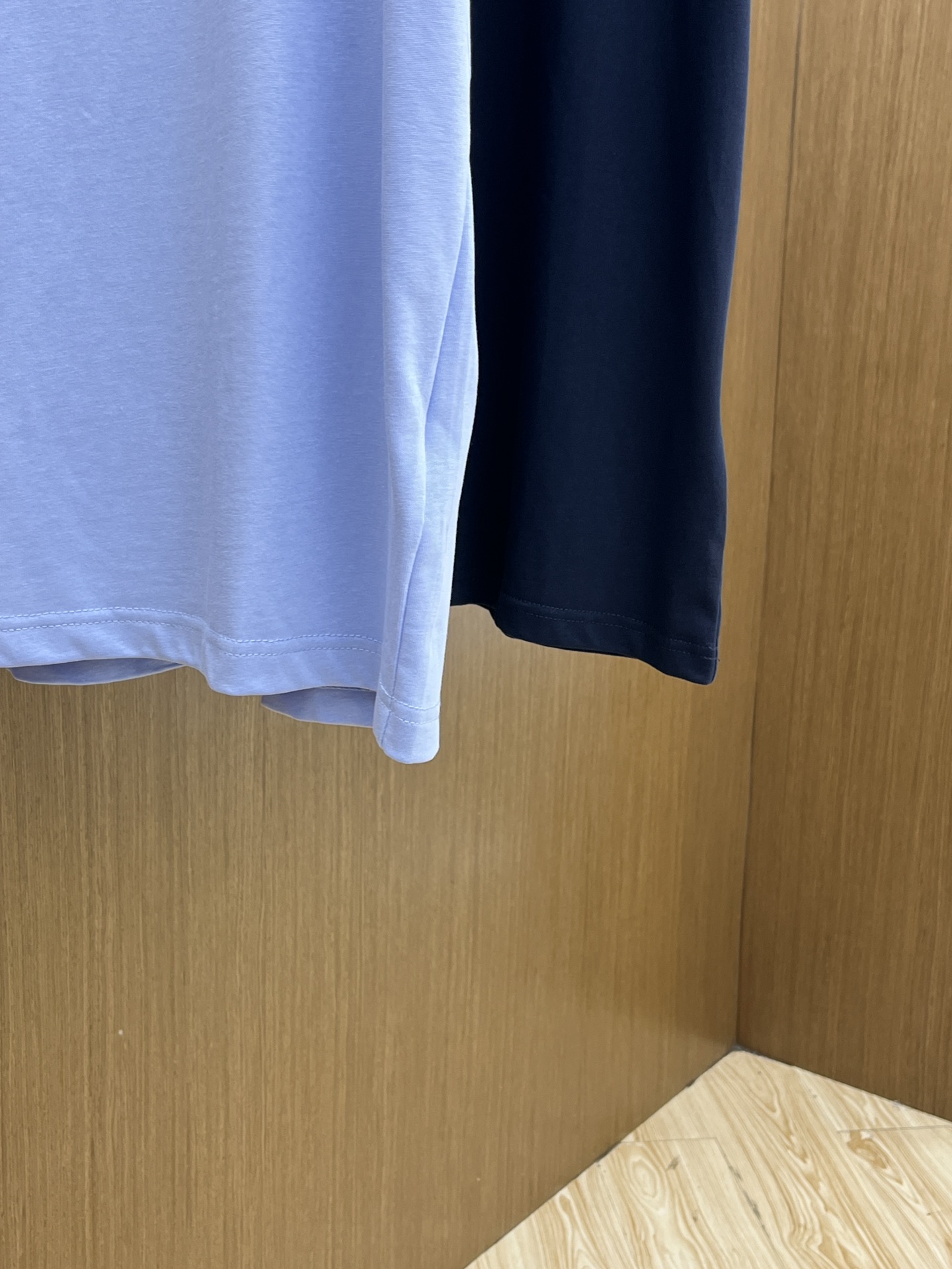 新品 Mon 🔥🔥春夏新款男女同款👫短袖圆领T恤，极具个性高级风，标志logo印花工艺设计！定制纯棉面料