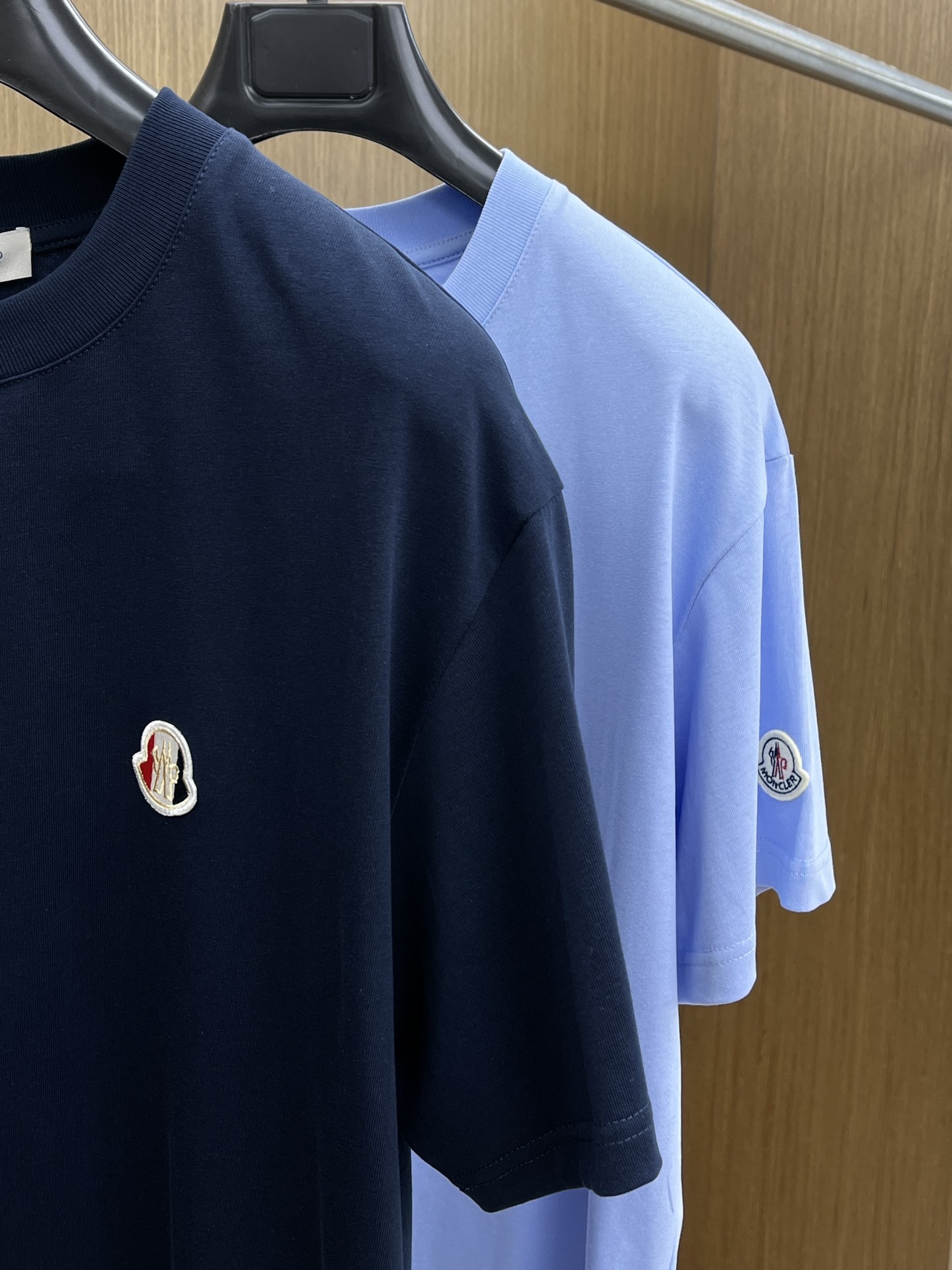 新品 Mon 🔥🔥春夏新款男女同款👫短袖圆领T恤，极具个性高级风，标志logo印花工艺设计！定制纯棉面料