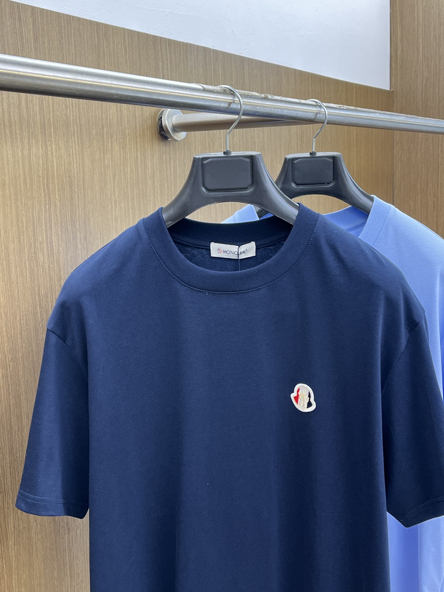 新品 Mon 🔥🔥春夏新款男女同款👫短袖圆领T恤，极具个性高级风，标志logo印花工艺设计！定制纯棉面料