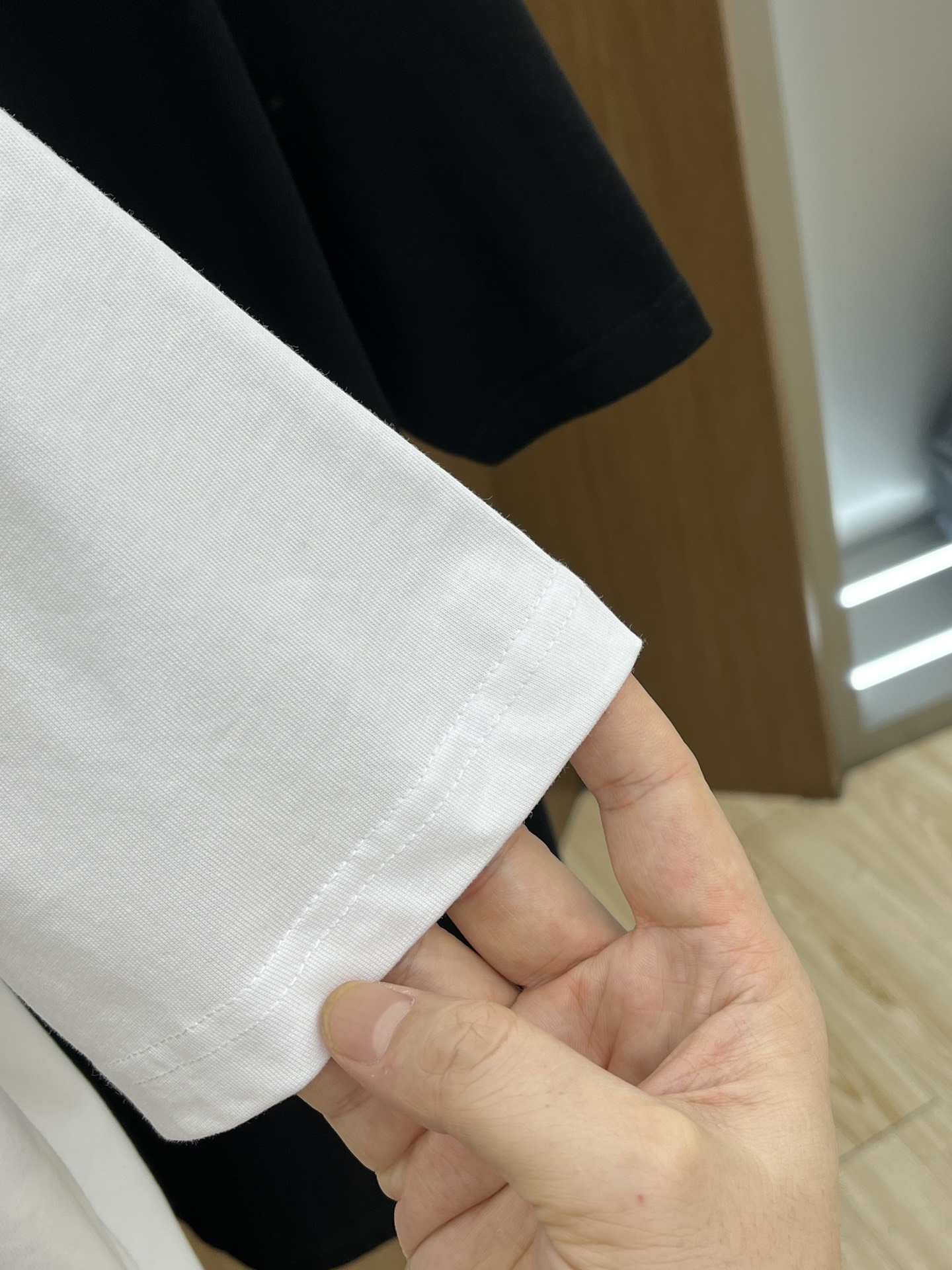 新品 CD 🔥🔥春夏新款男女同款👫短袖圆领T恤，极具个性高级风，标志logo印花工艺设计！定制纯棉面料！